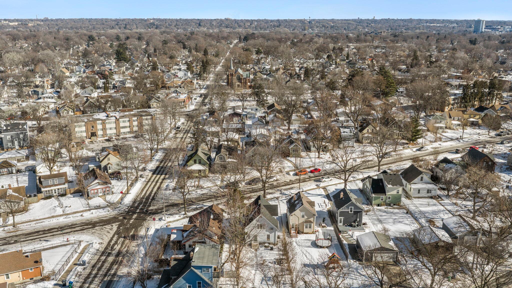 4106 Snelling Avenue