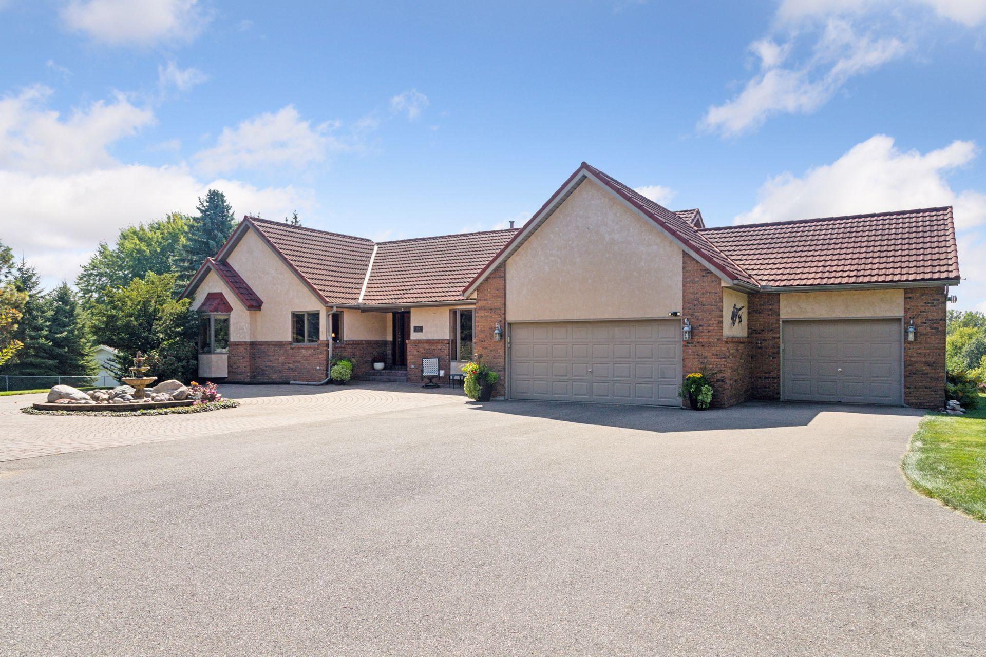 4838 Crown Lane