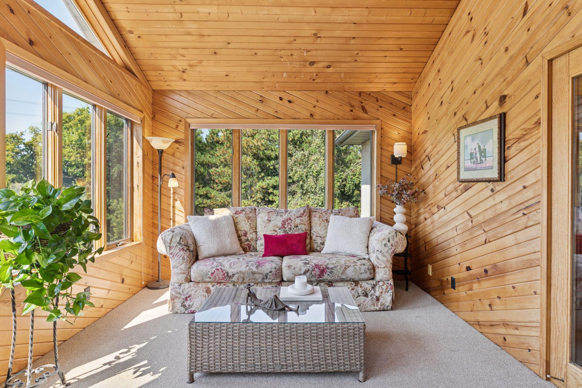 4838 Crown Lane