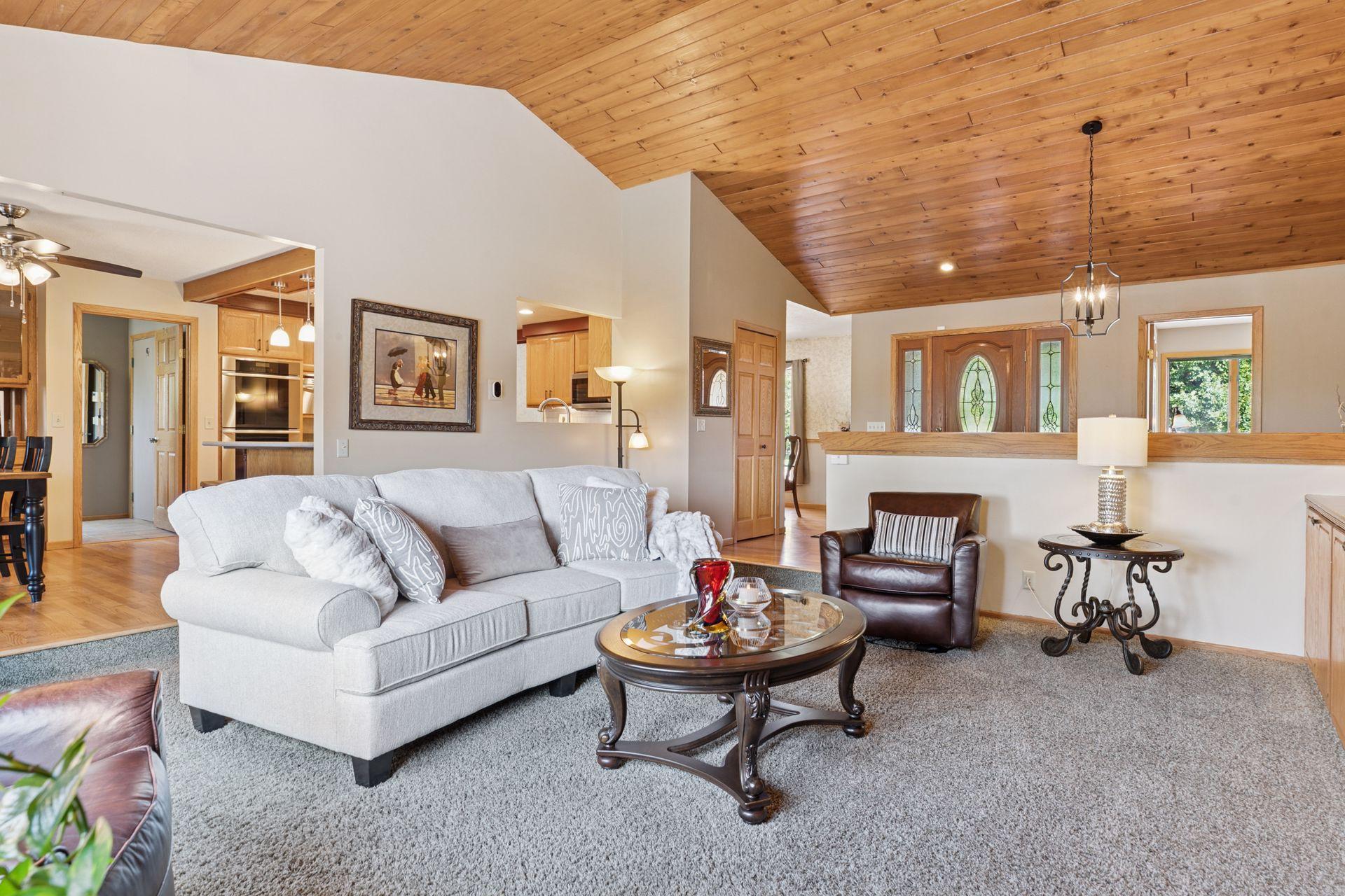 4838 Crown Lane