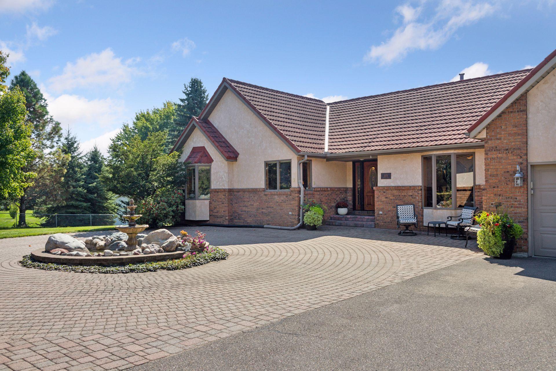 4838 Crown Lane