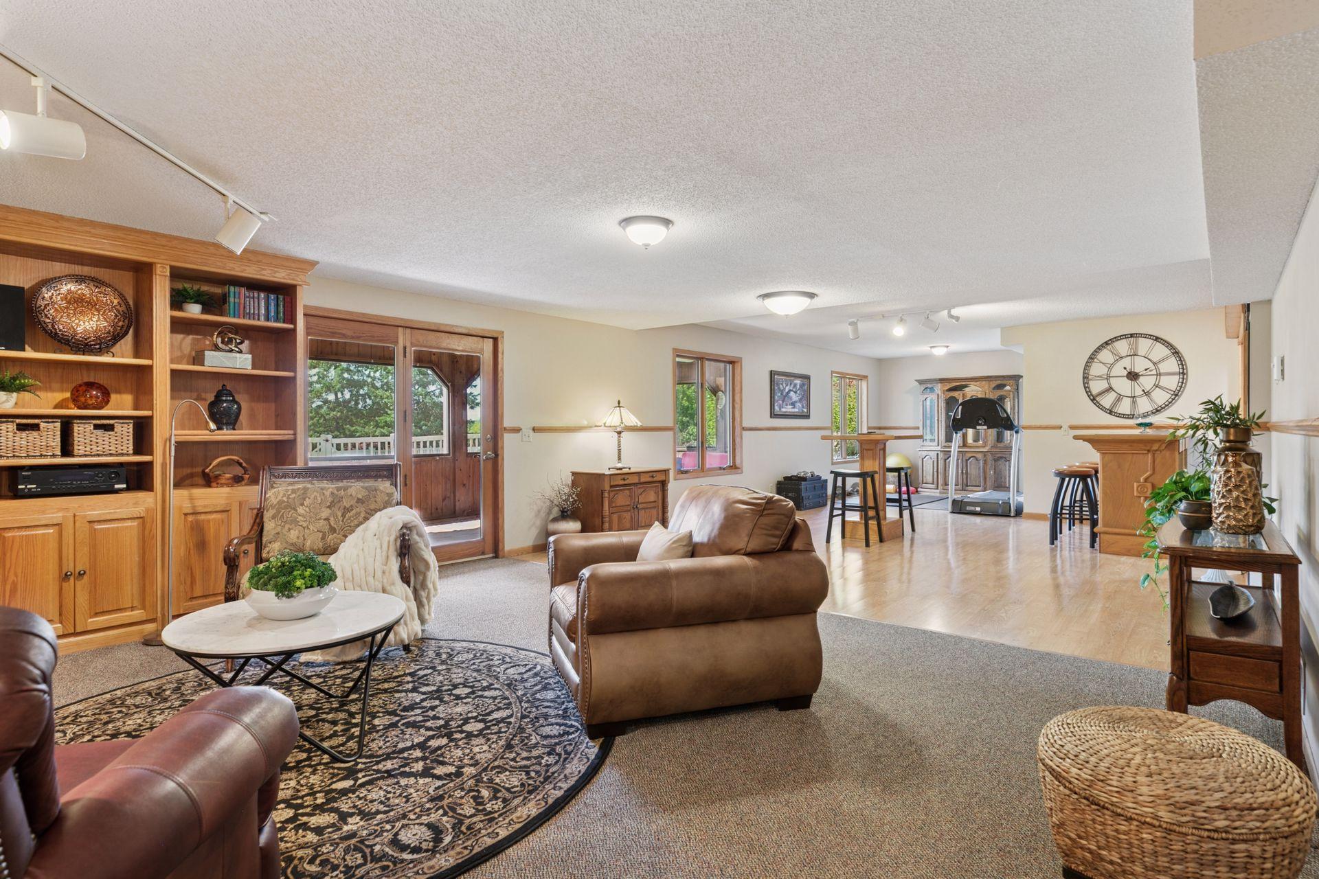 4838 Crown Lane