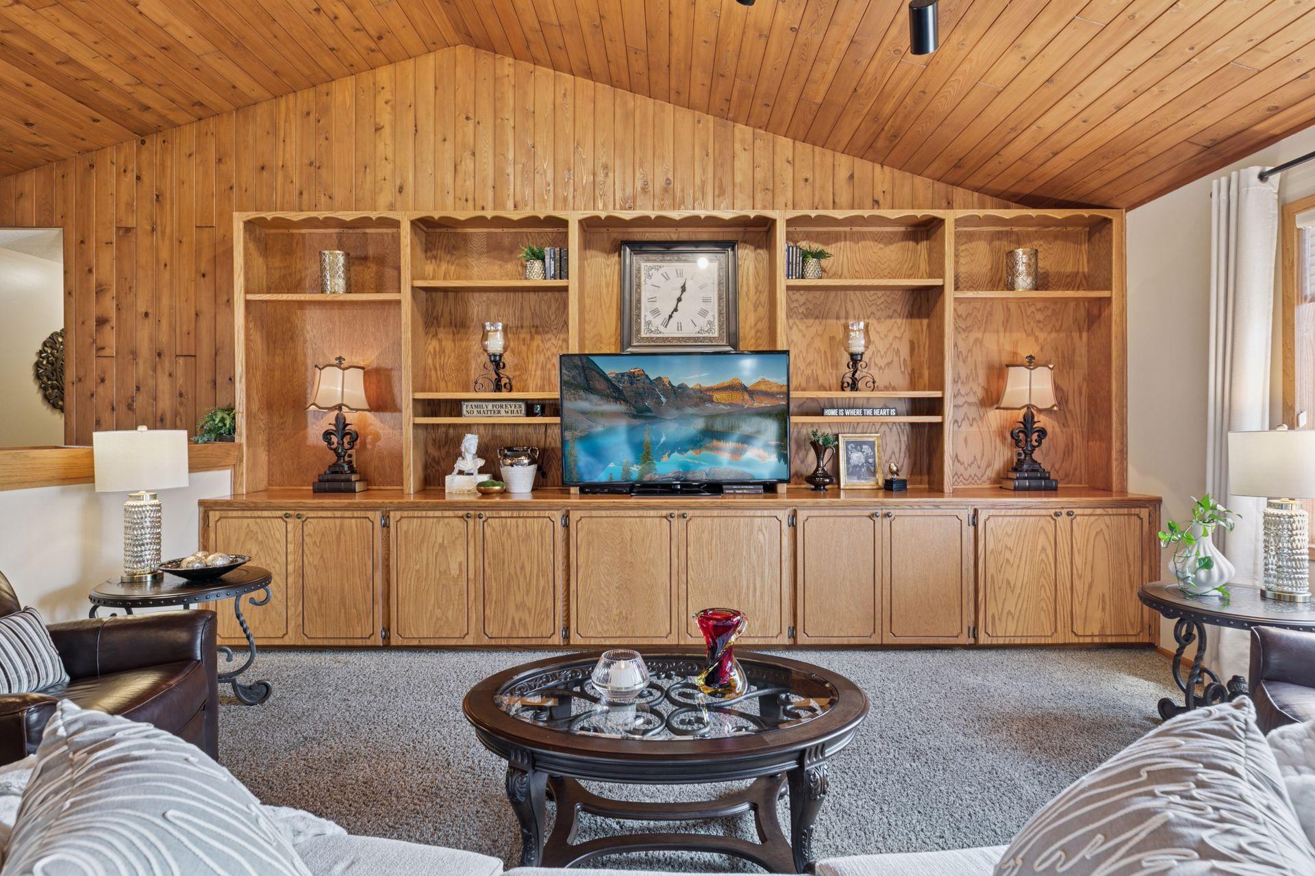 4838 Crown Lane