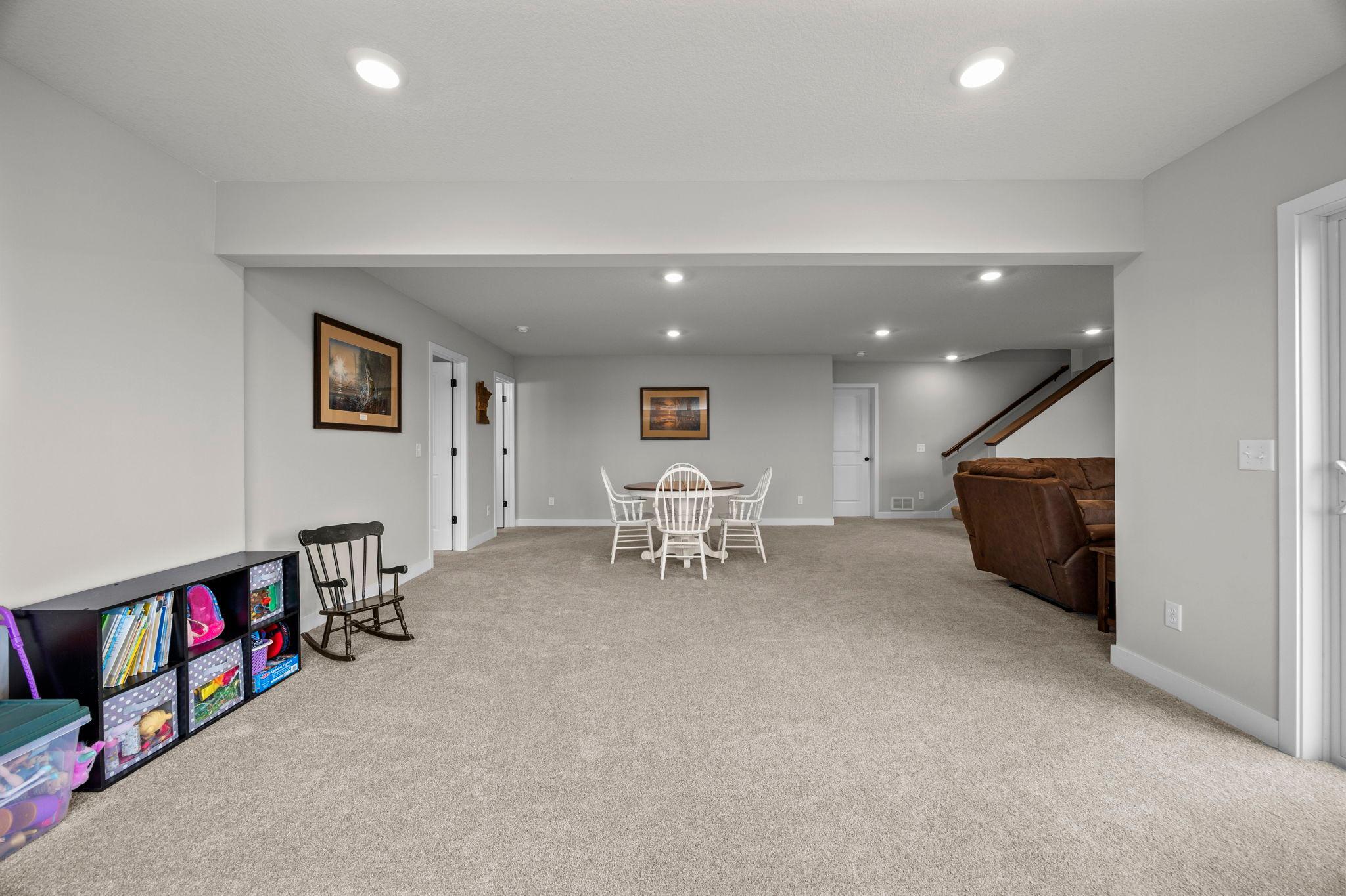 14341 Alder Way