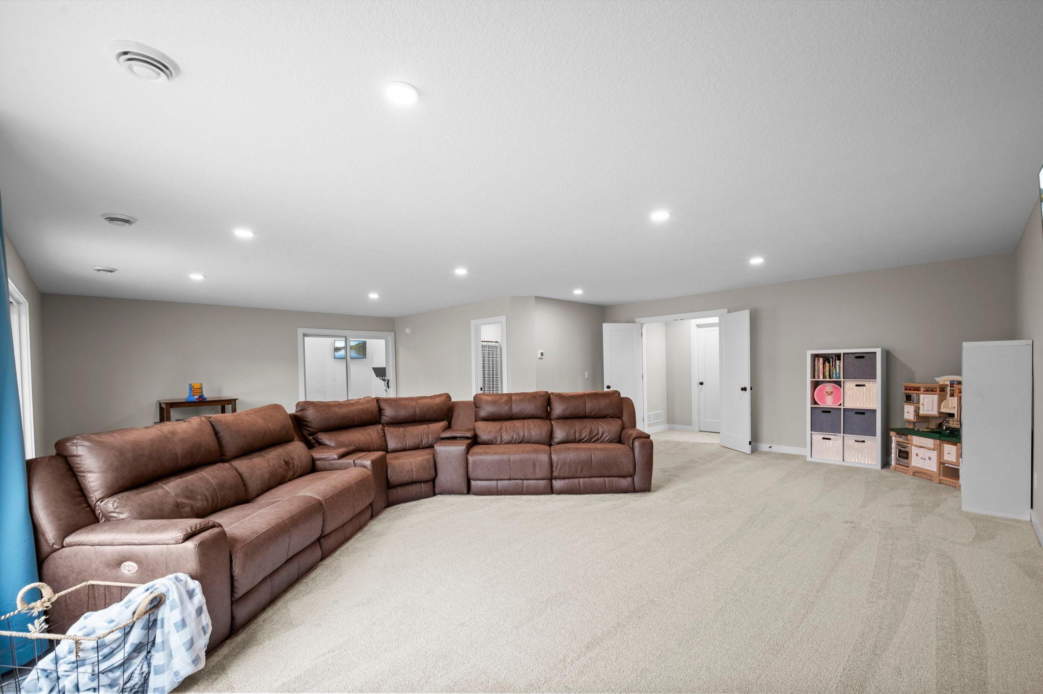 4237 Arbor Bay