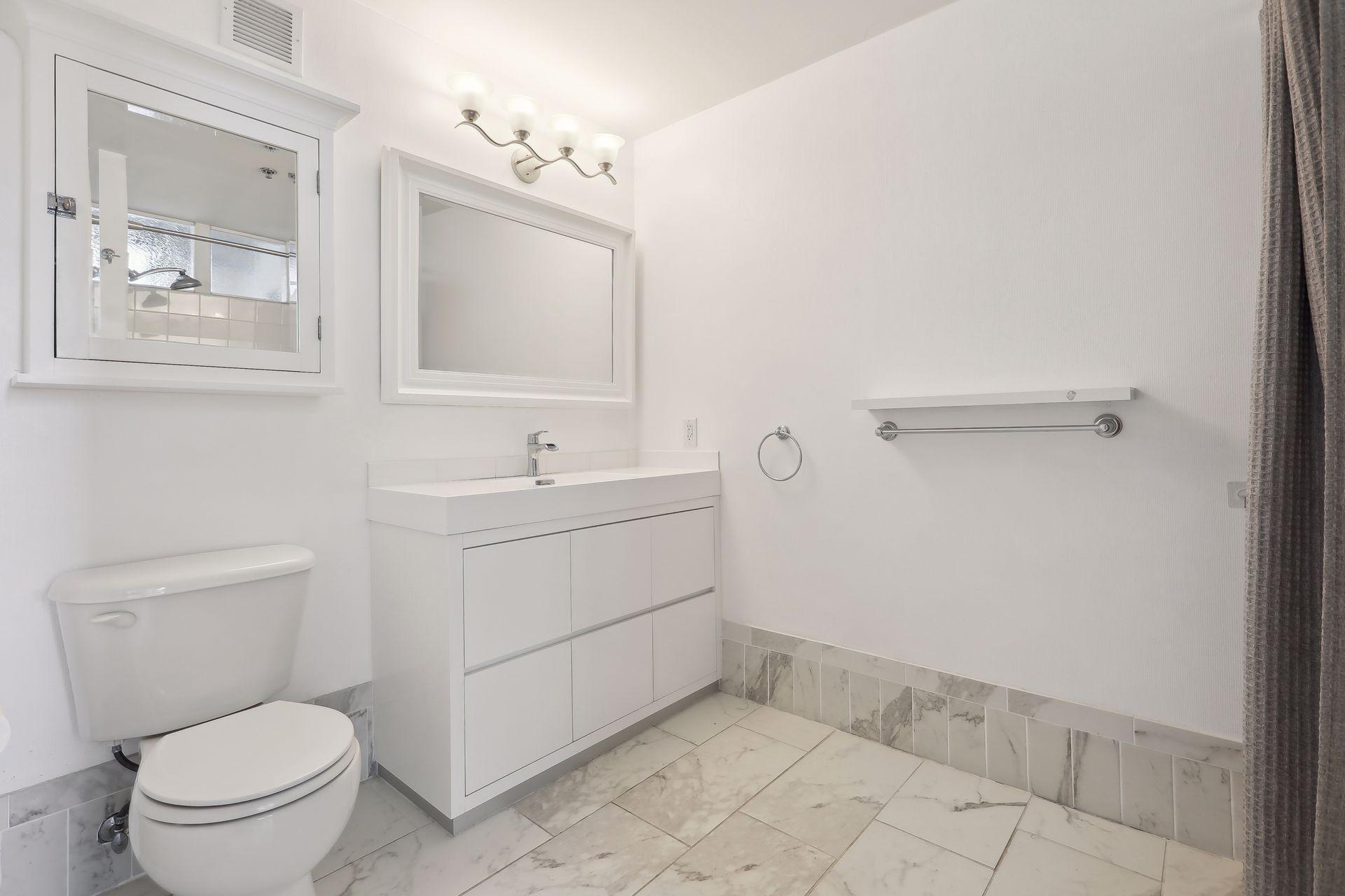 350 Saint Peter Street Unit: 1106