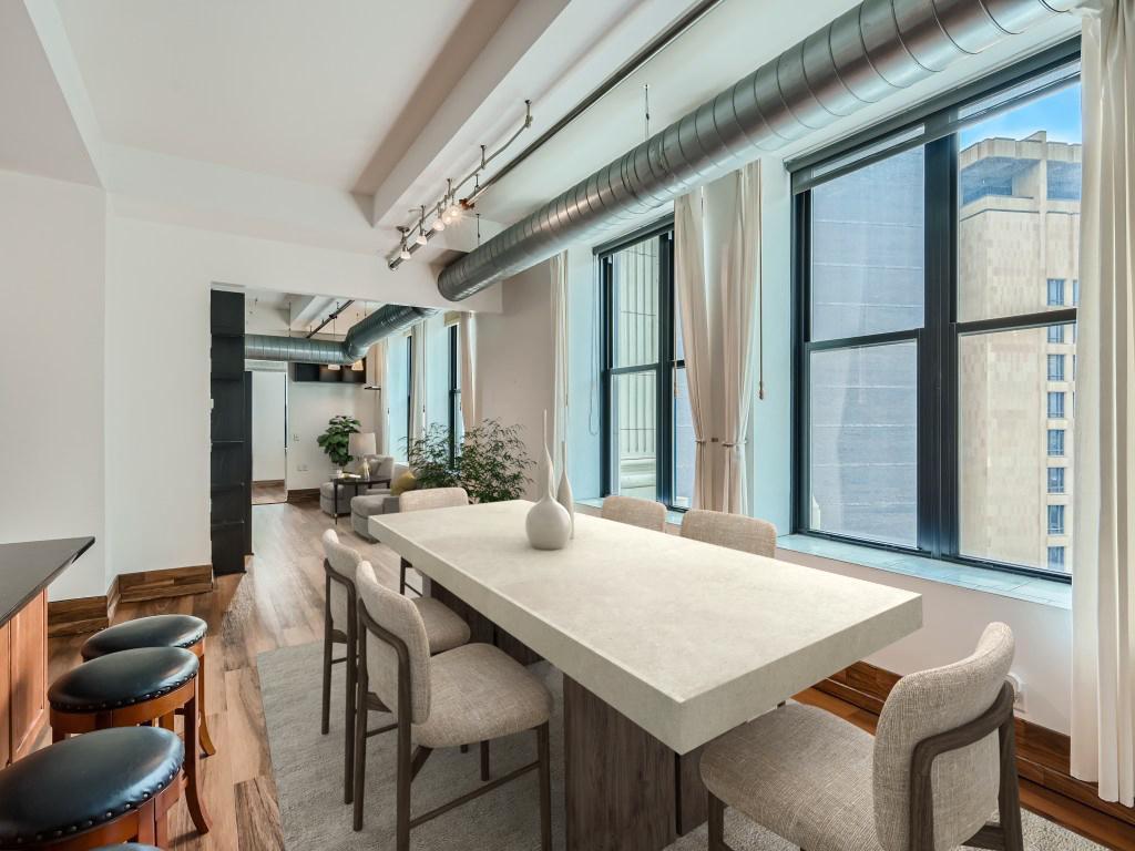 350 Saint Peter Street Unit: 1106