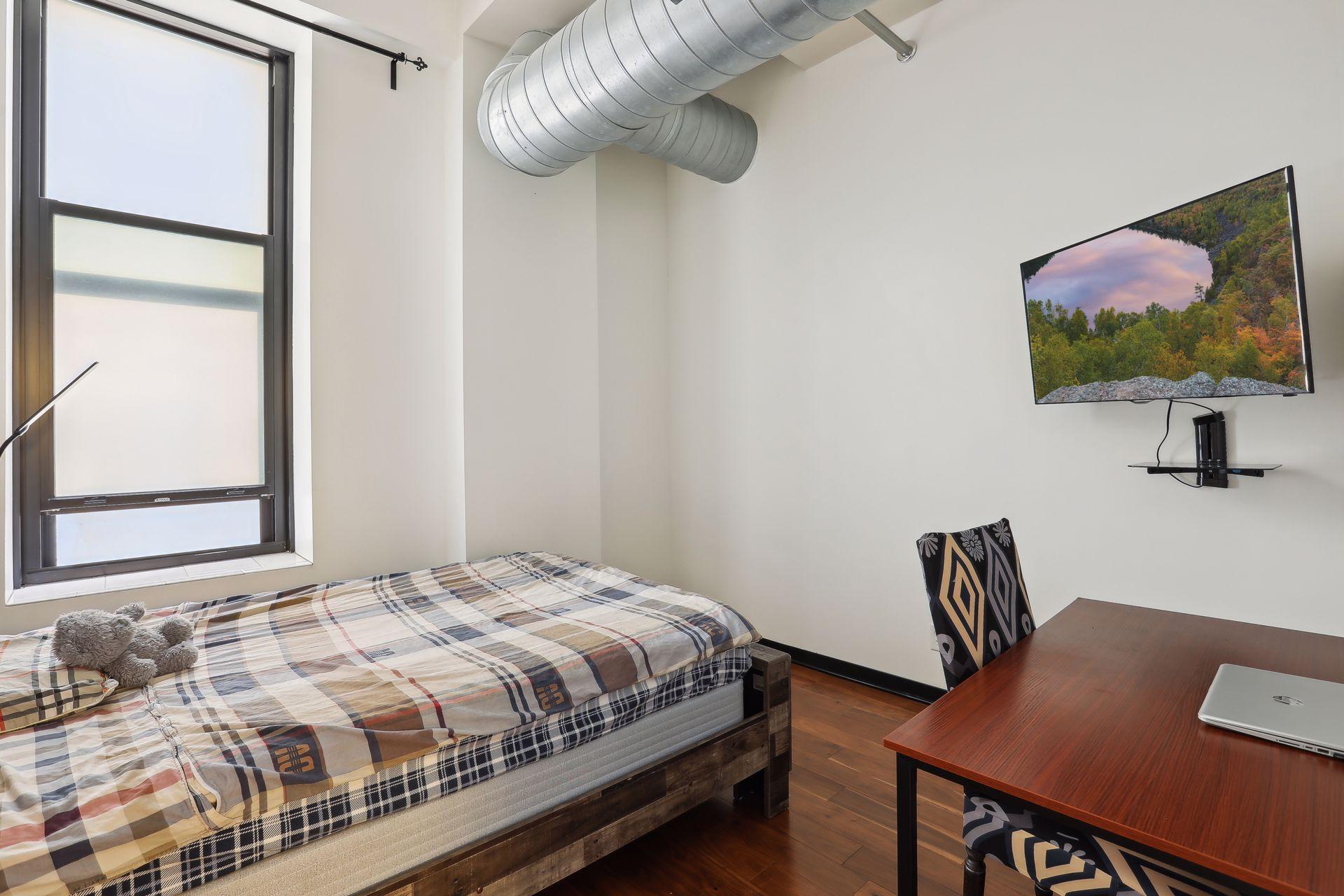 350 Saint Peter Street Unit: 1106