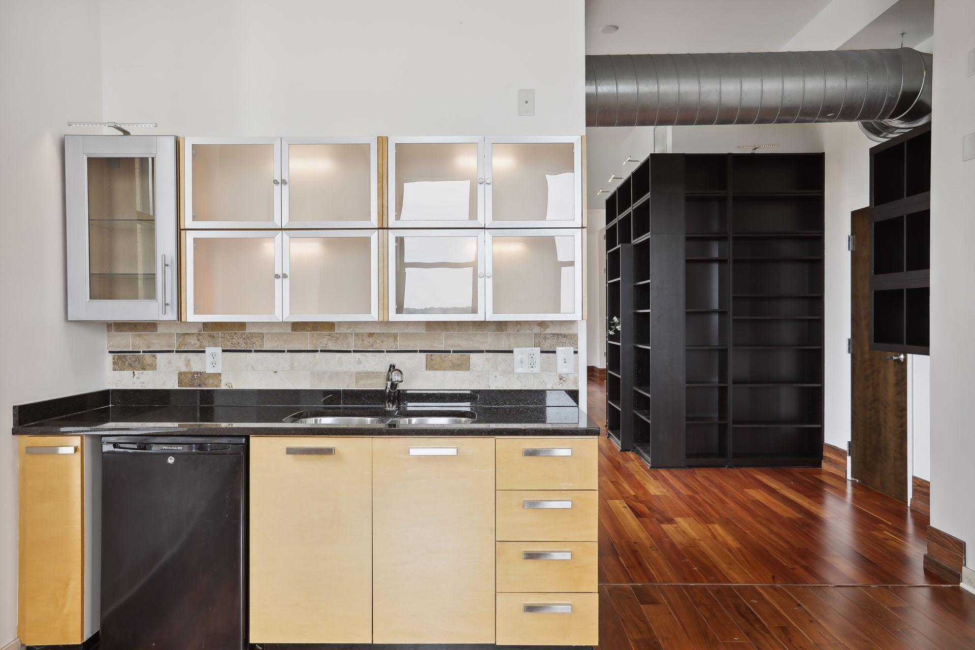 350 Saint Peter Street Unit: 1106
