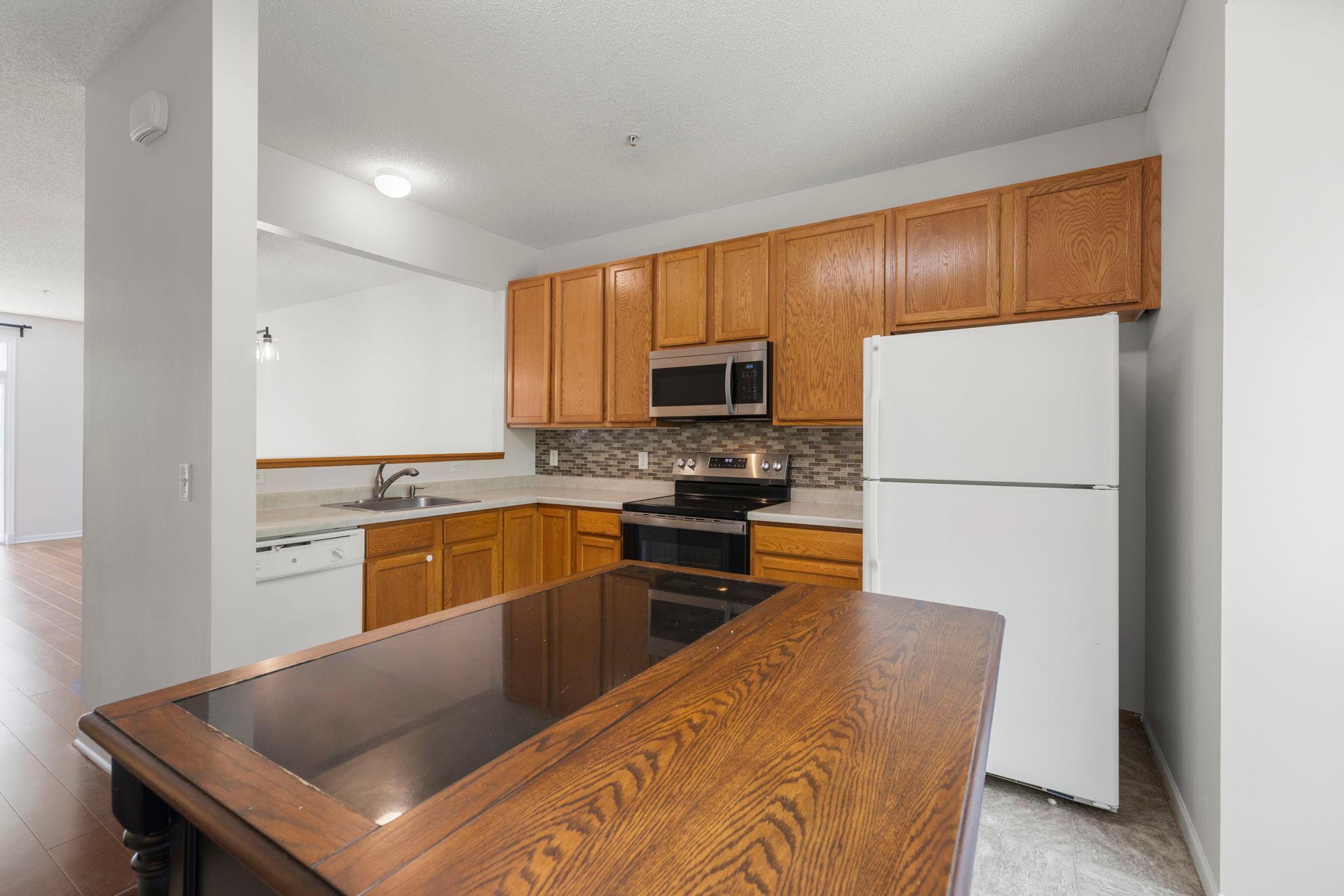 10015 Liatris Lane