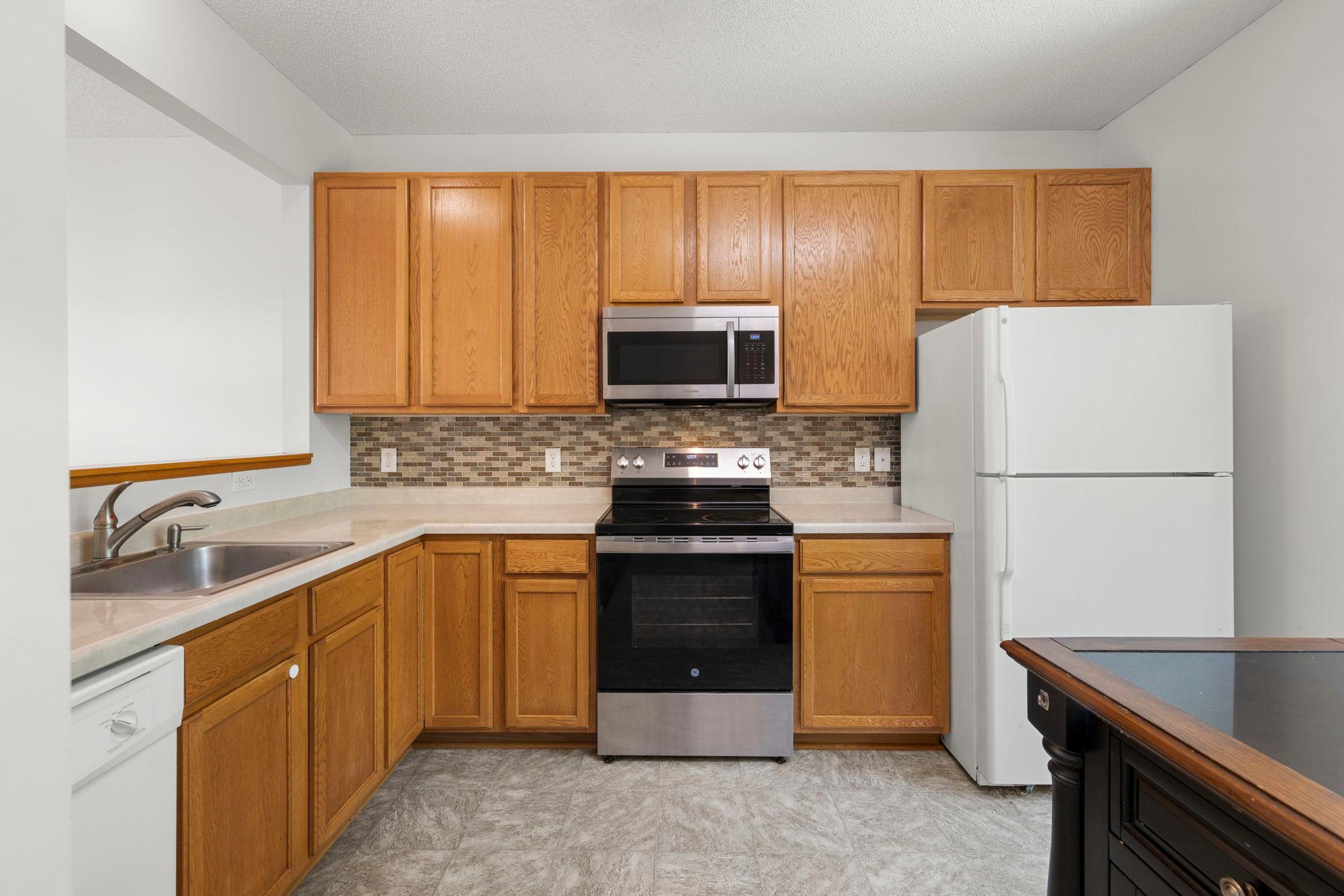 10015 Liatris Lane