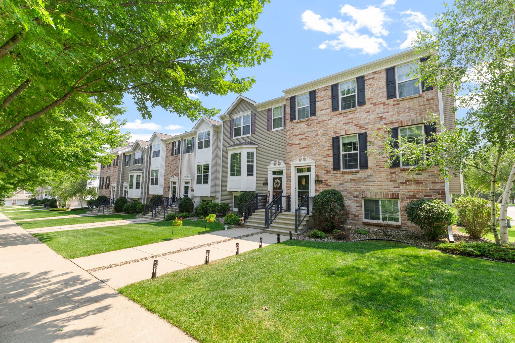 10015 Liatris Lane