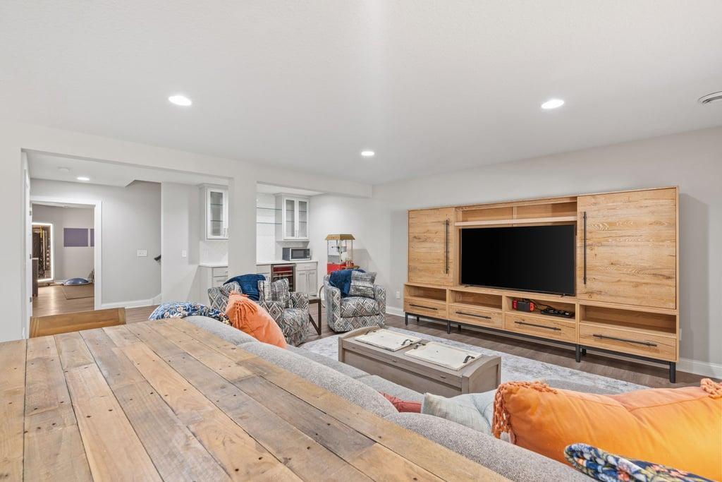 4386 Arbor Drive