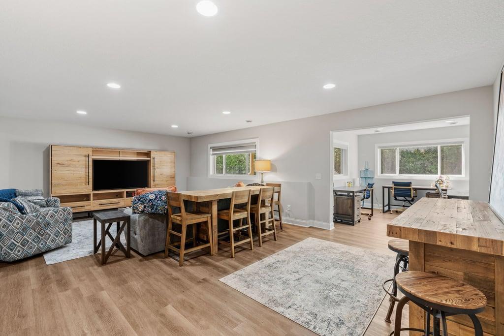 4386 Arbor Drive