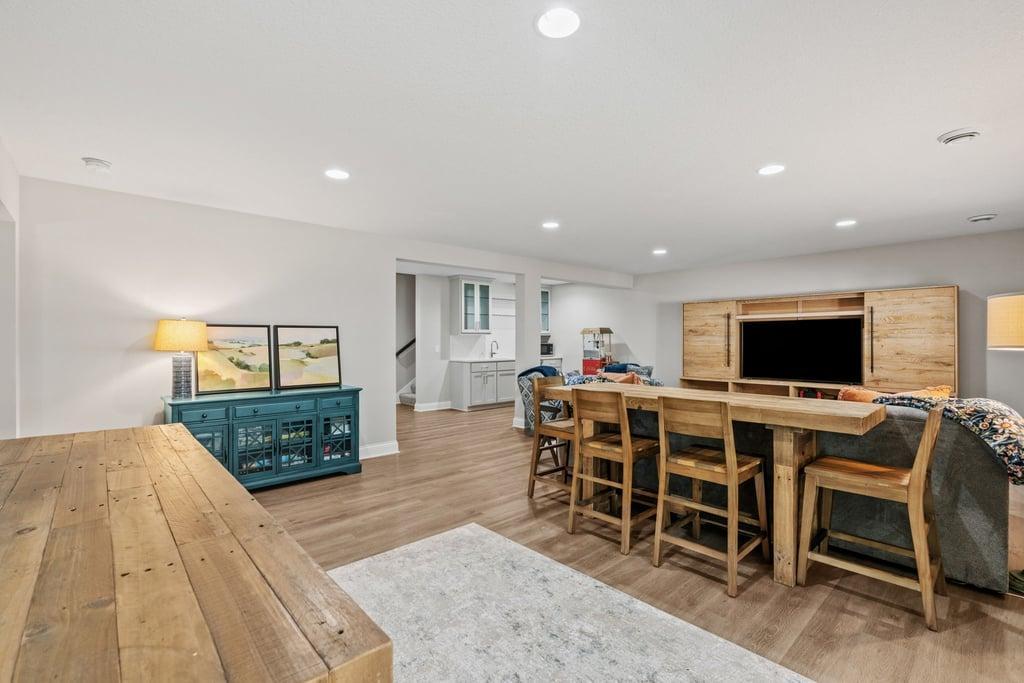 4386 Arbor Drive