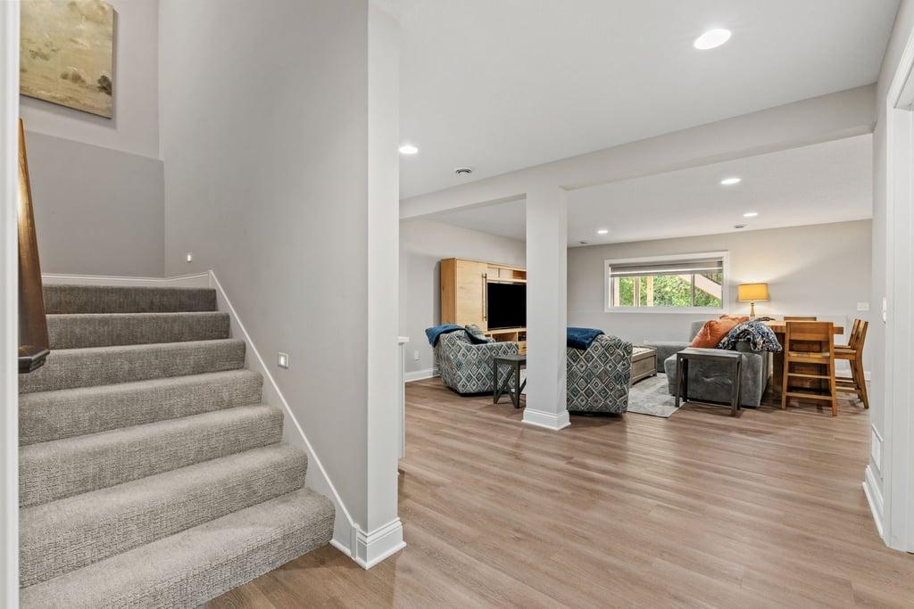 4386 Arbor Drive
