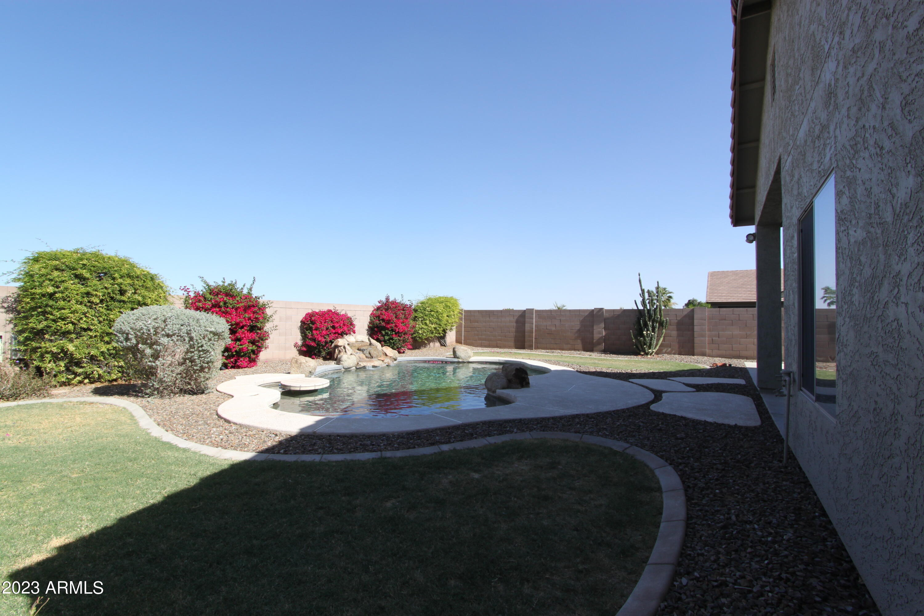 44326 W ADOBE Circle