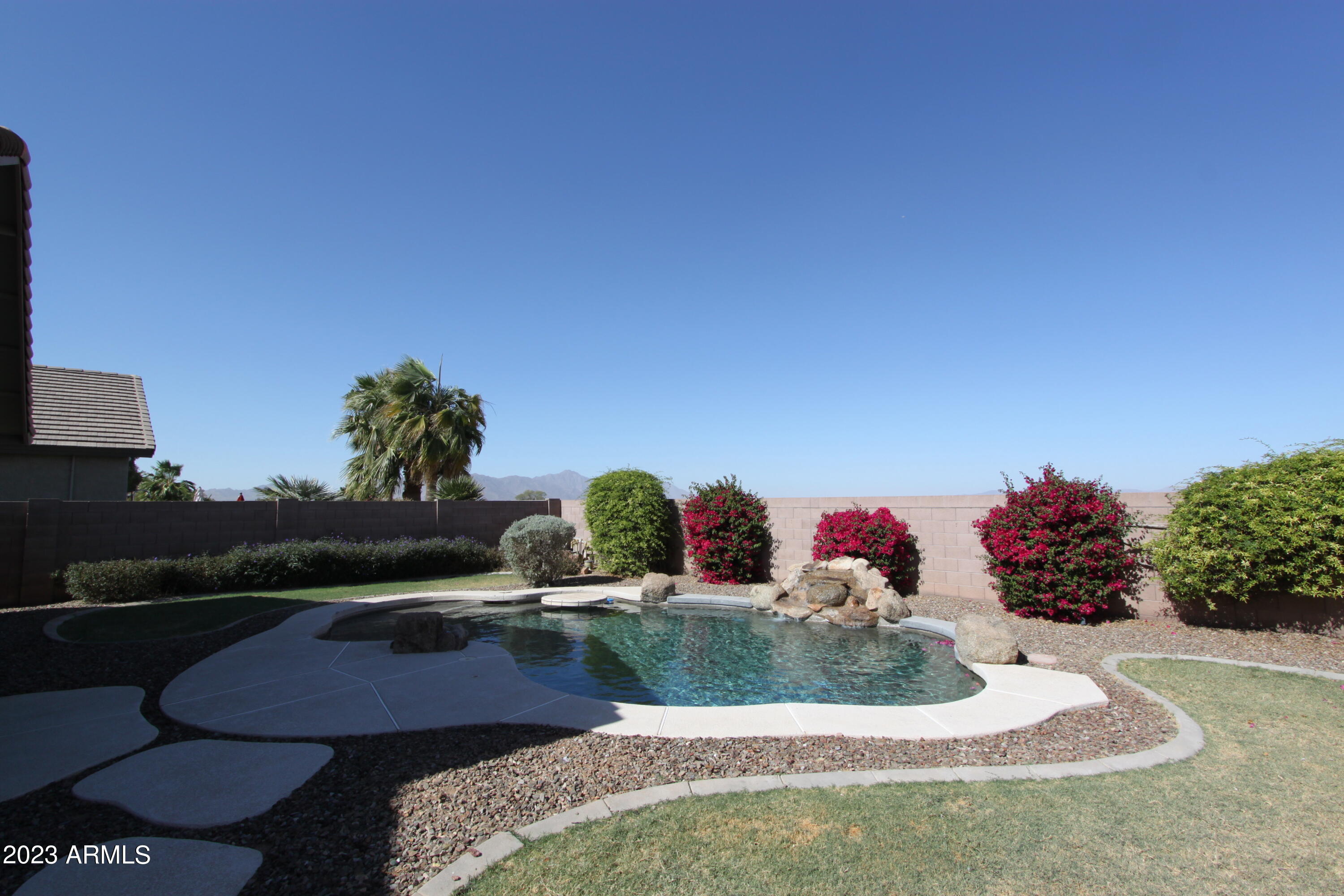 44326 W ADOBE Circle