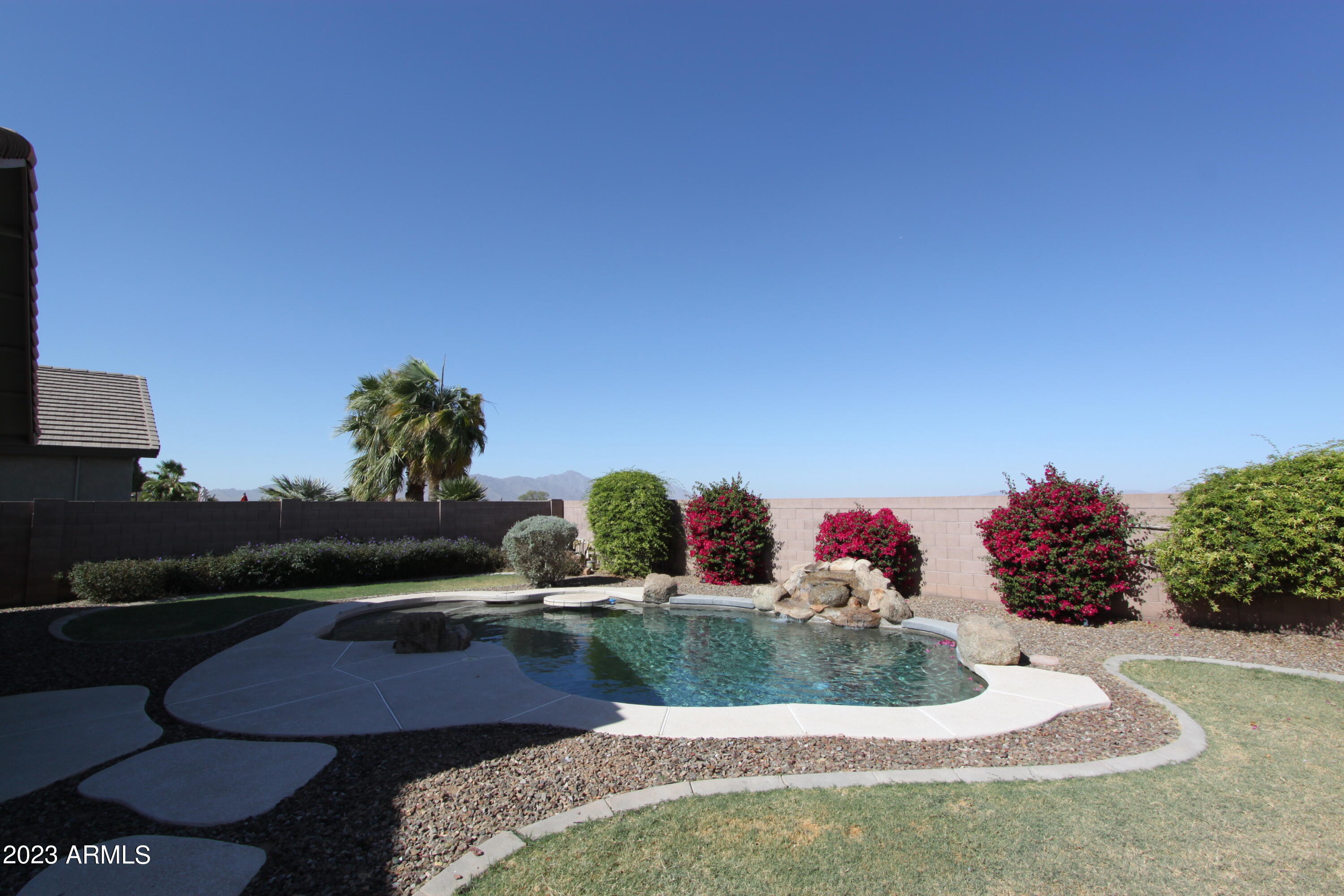 44326 W ADOBE Circle