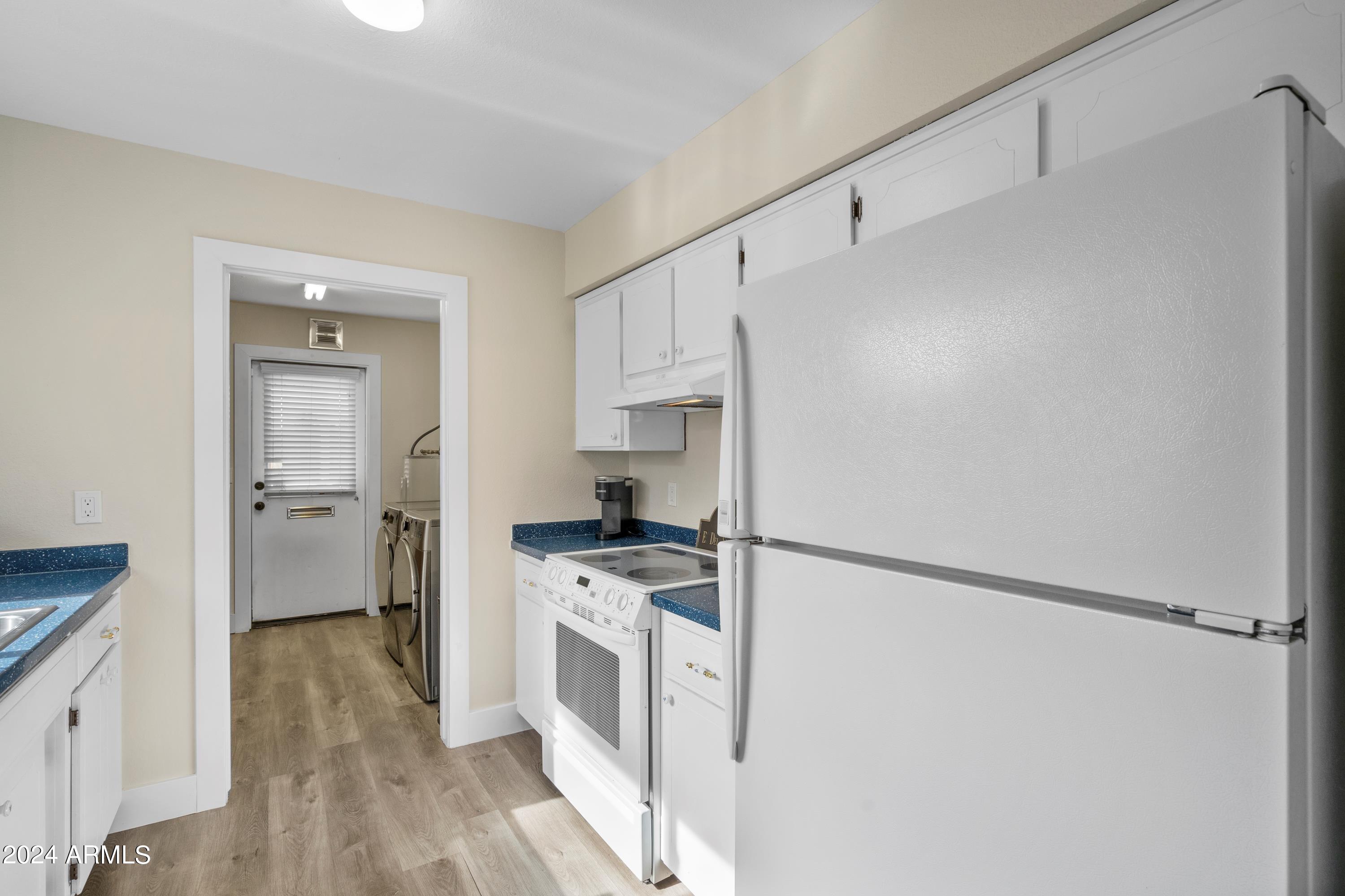 1970 E DEL SUR Drive