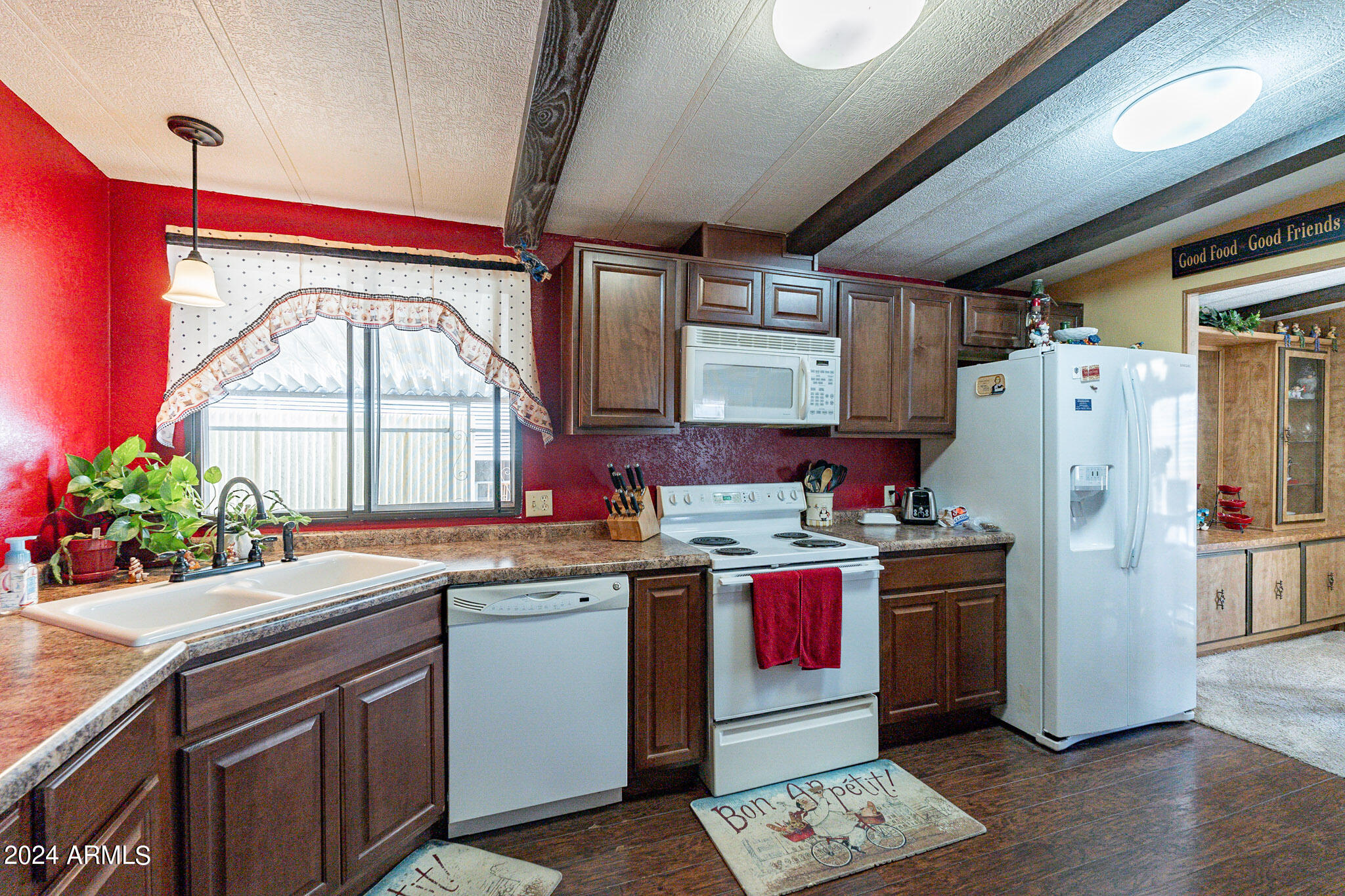 205 S HIGLEY Road, 256