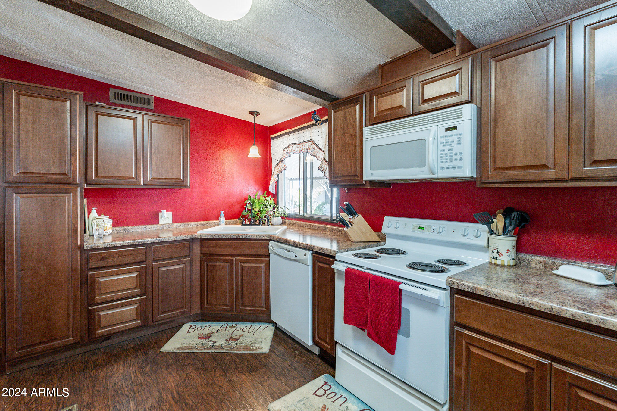 205 S HIGLEY Road, 256