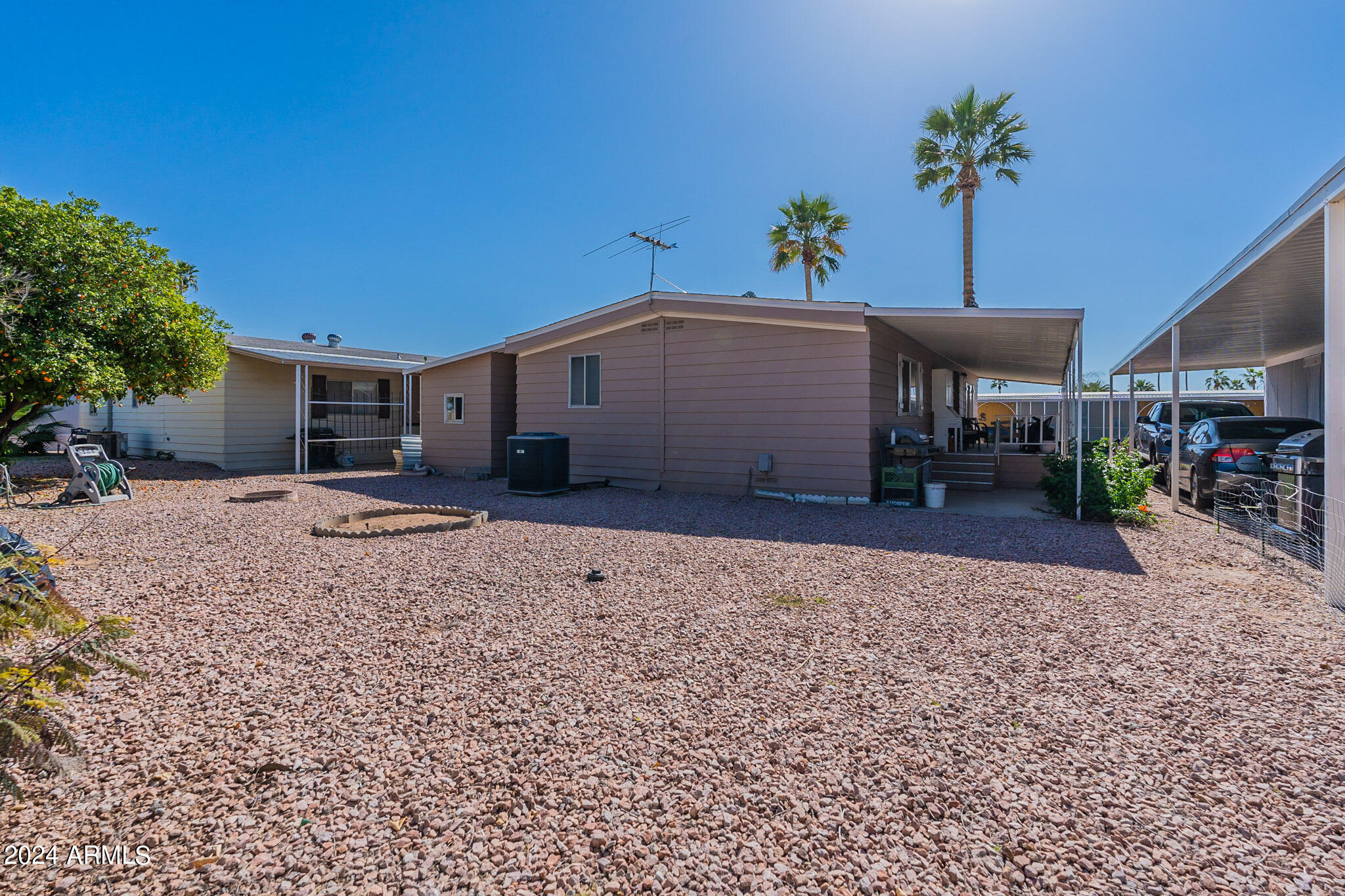 205 S HIGLEY Road, 256