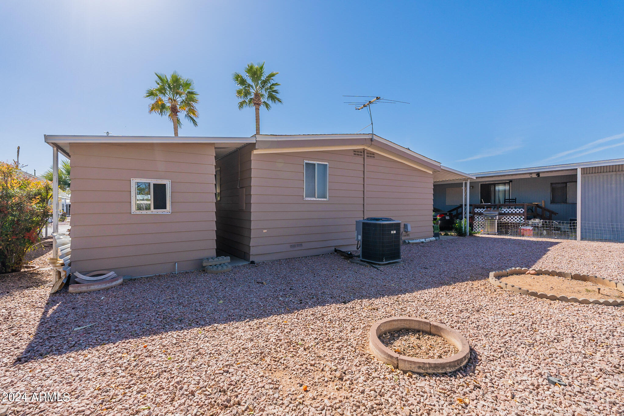 205 S HIGLEY Road, 256