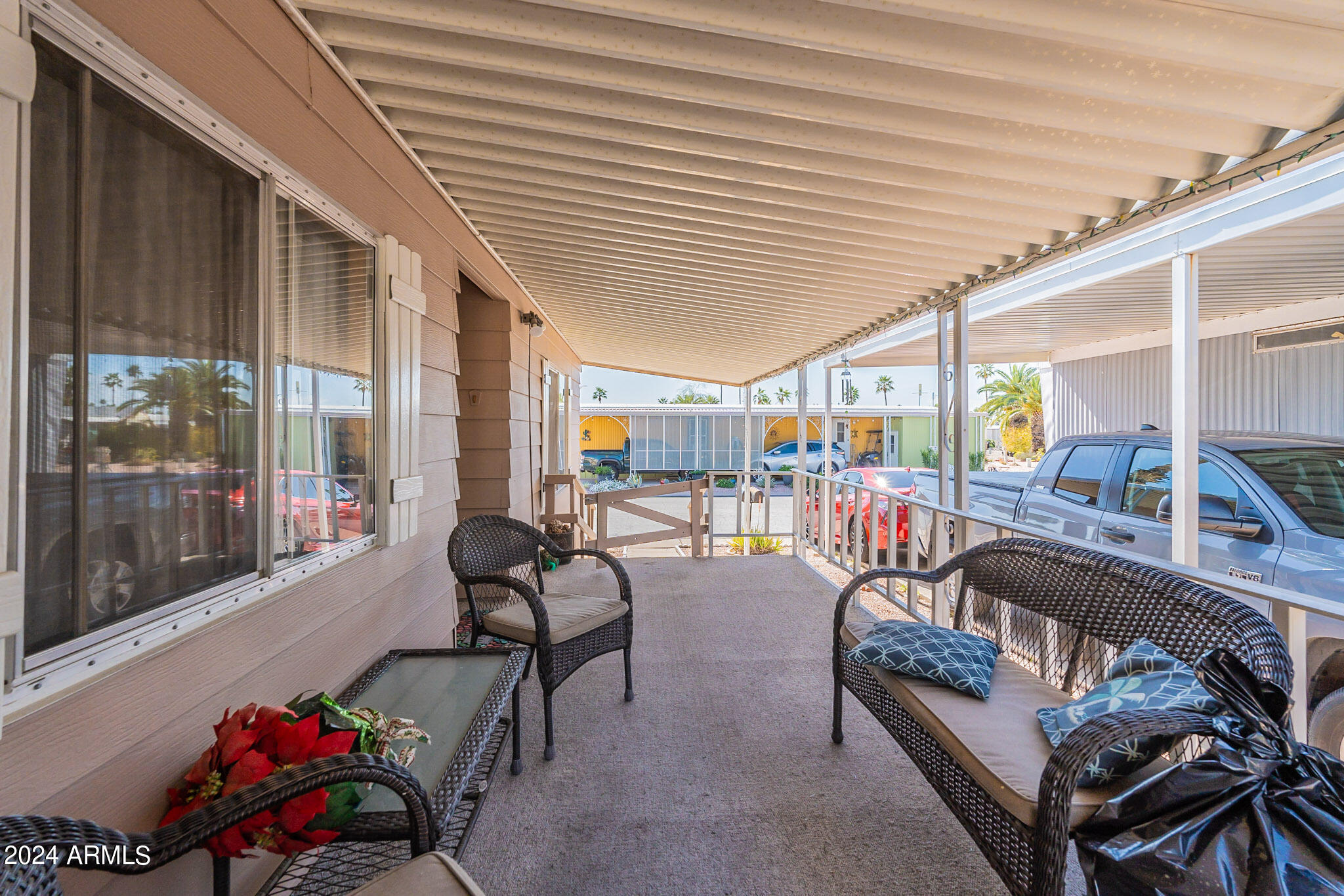 205 S HIGLEY Road, 256