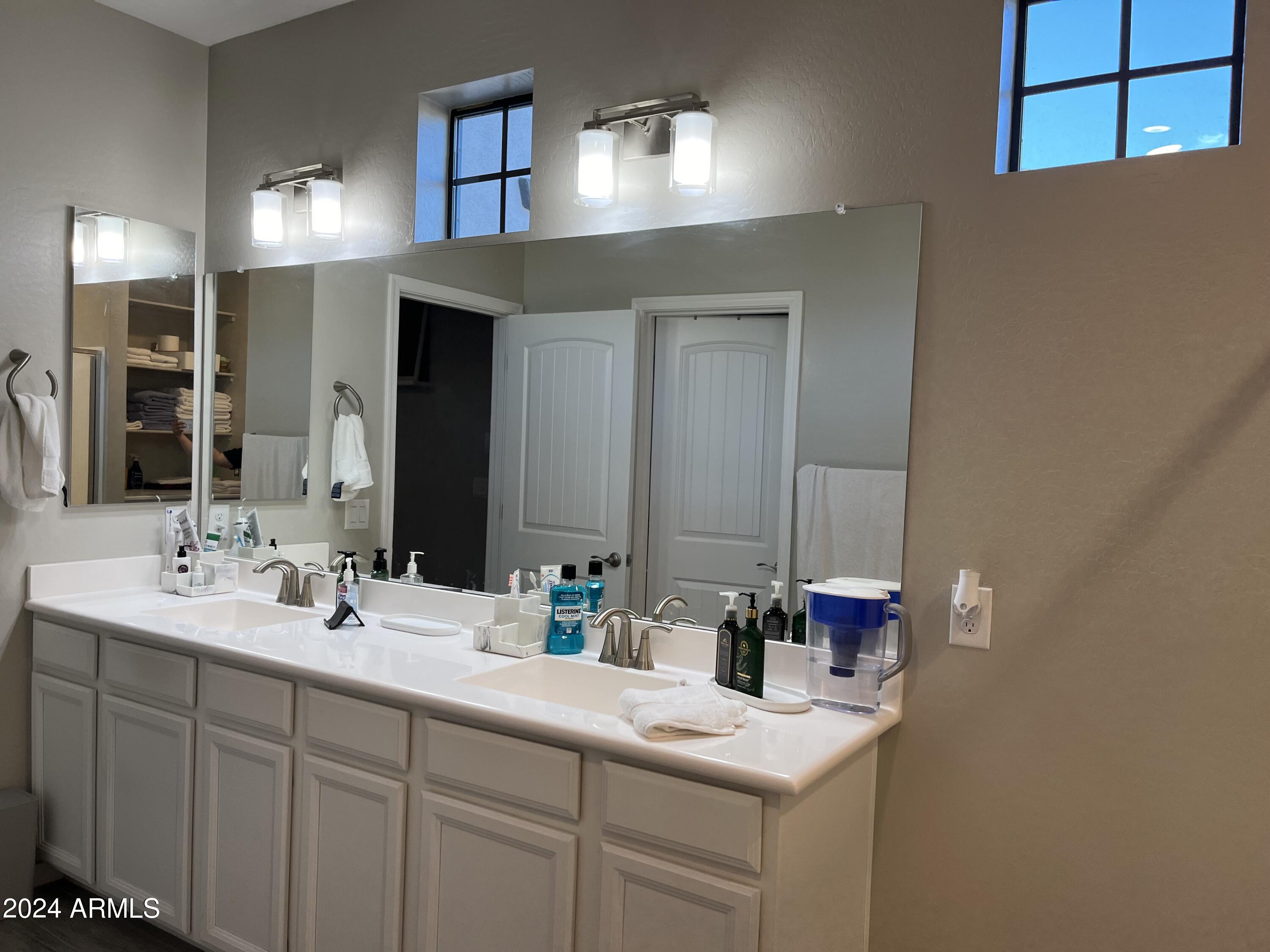 3900 E BASELINE Road, 144