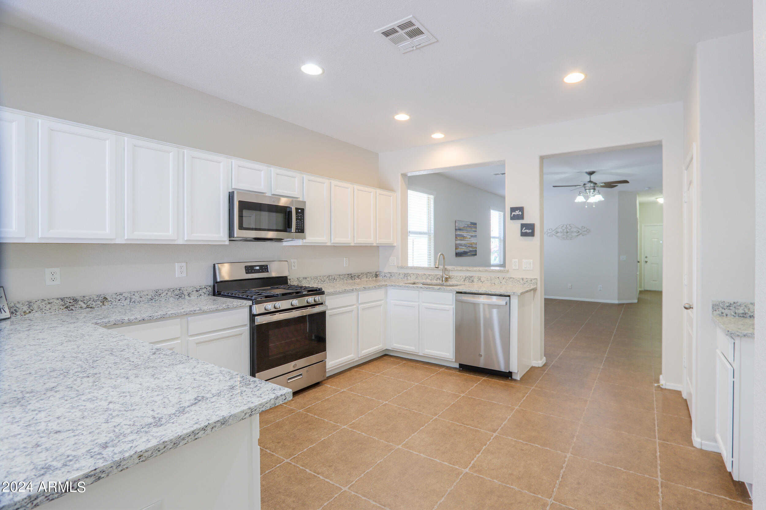 19195 N VENTANA Lane