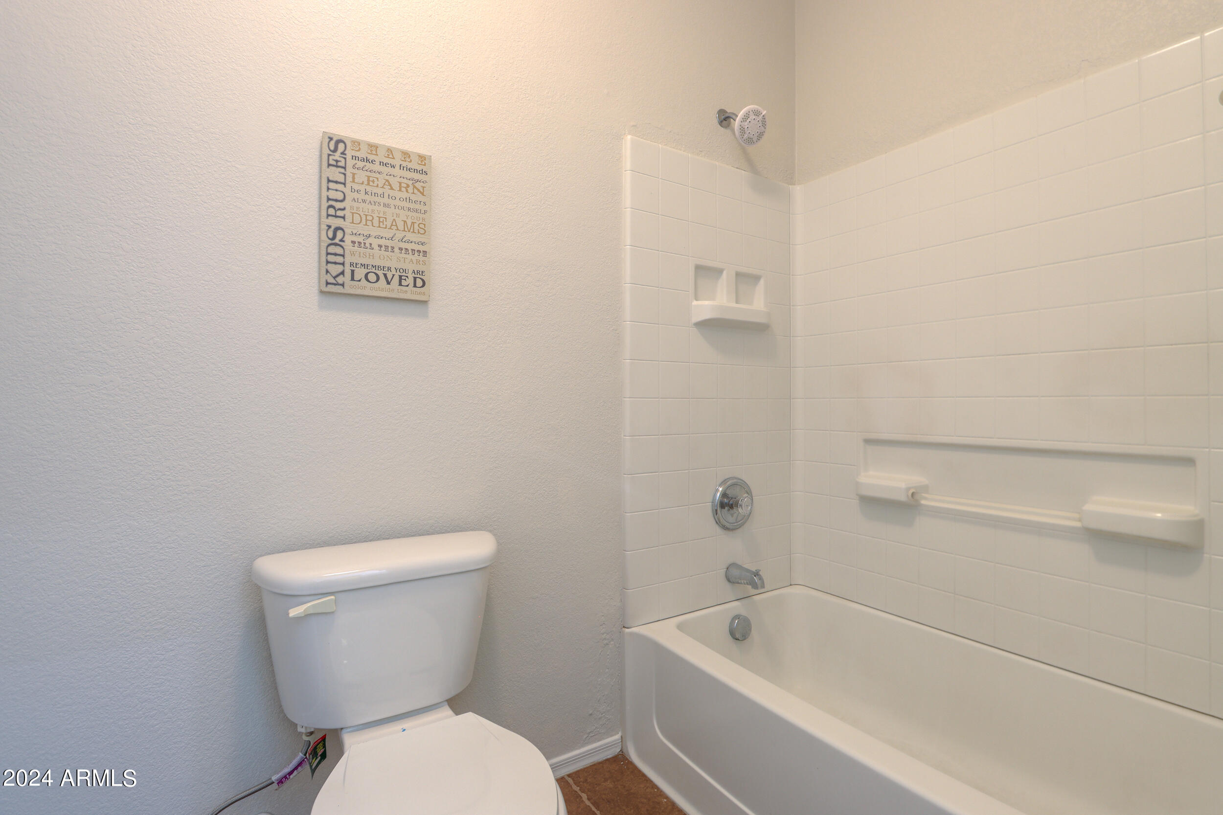 19195 N VENTANA Lane