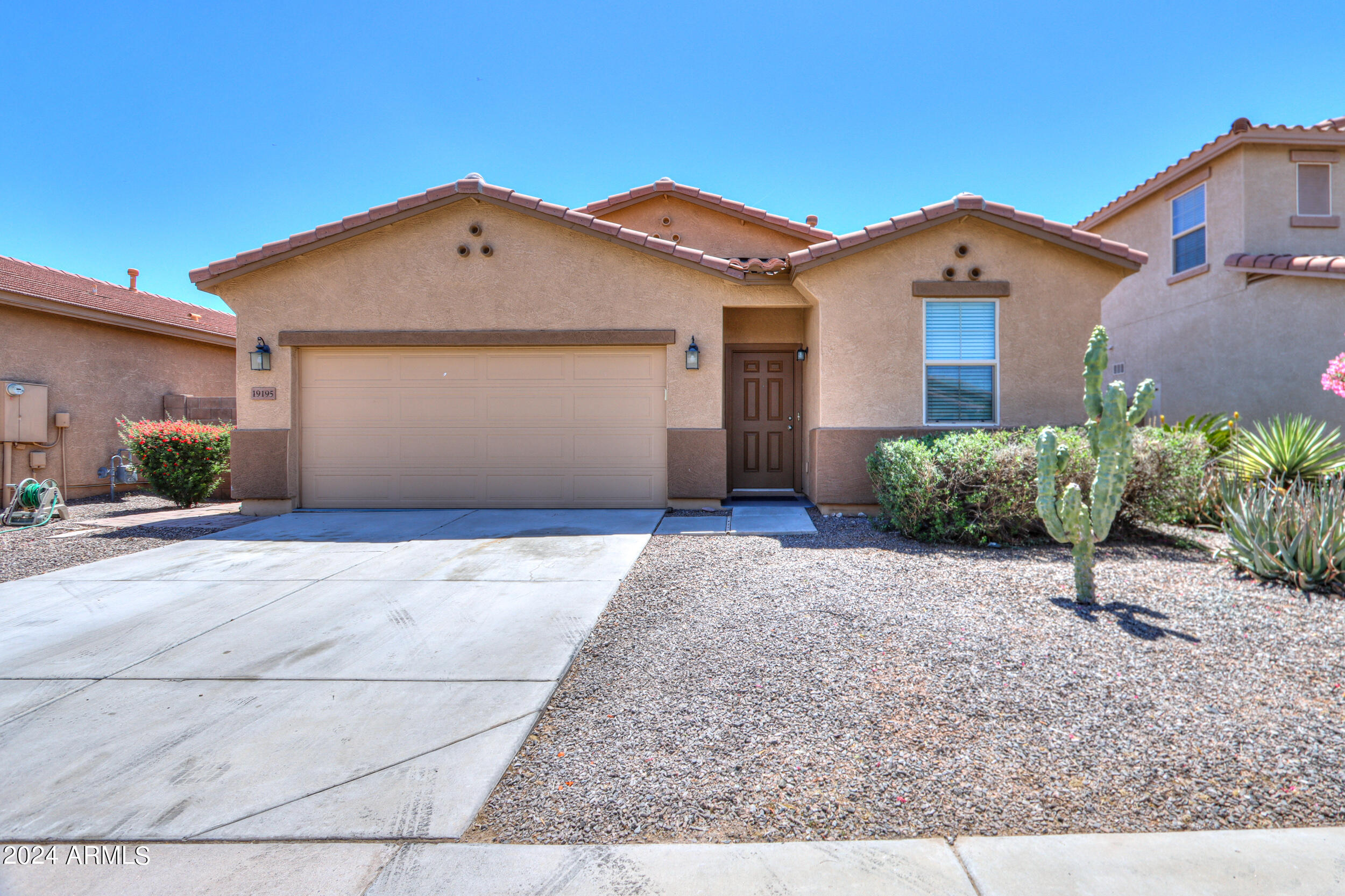 19195 N VENTANA Lane