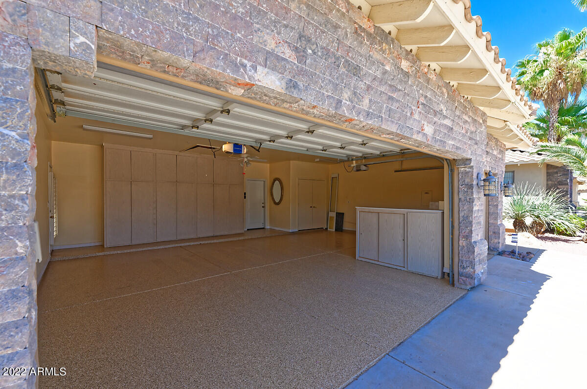 10220 E COCHISE Drive