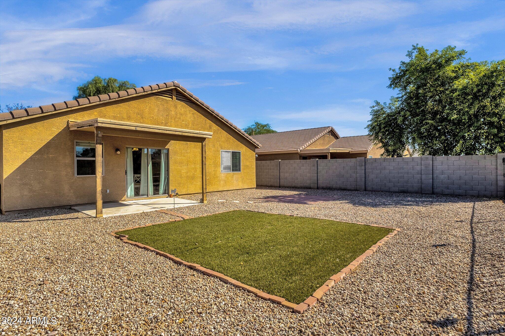 1431 W BELMONT RED Trail