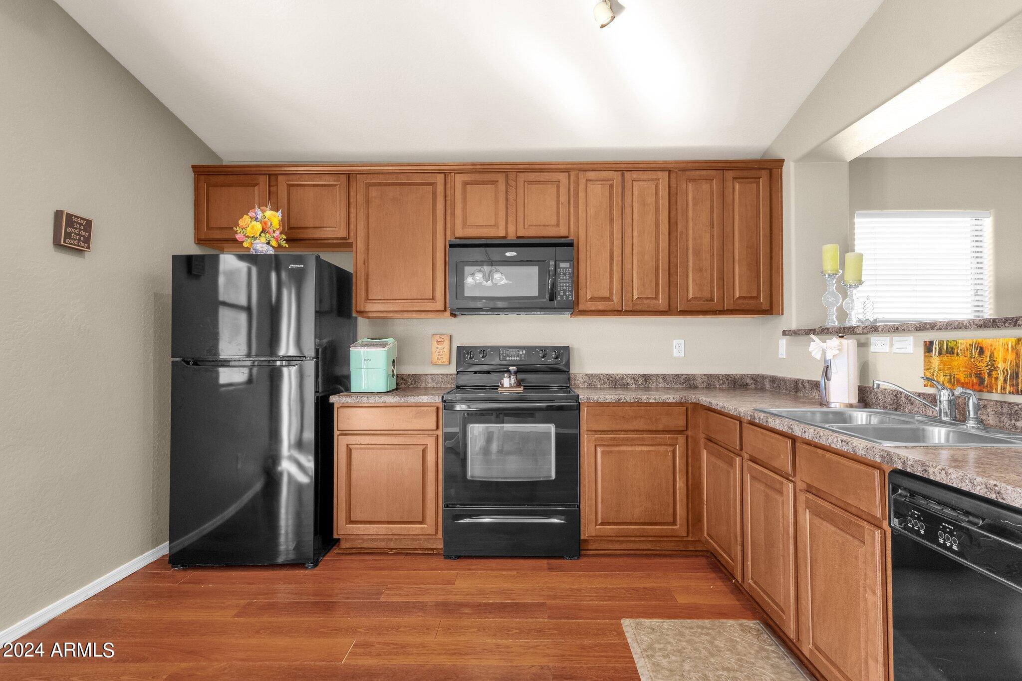 1431 W BELMONT RED Trail