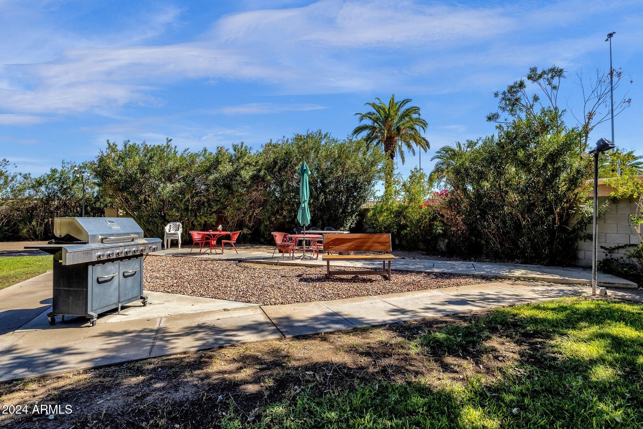 2534 W BERRIDGE Lane, 108