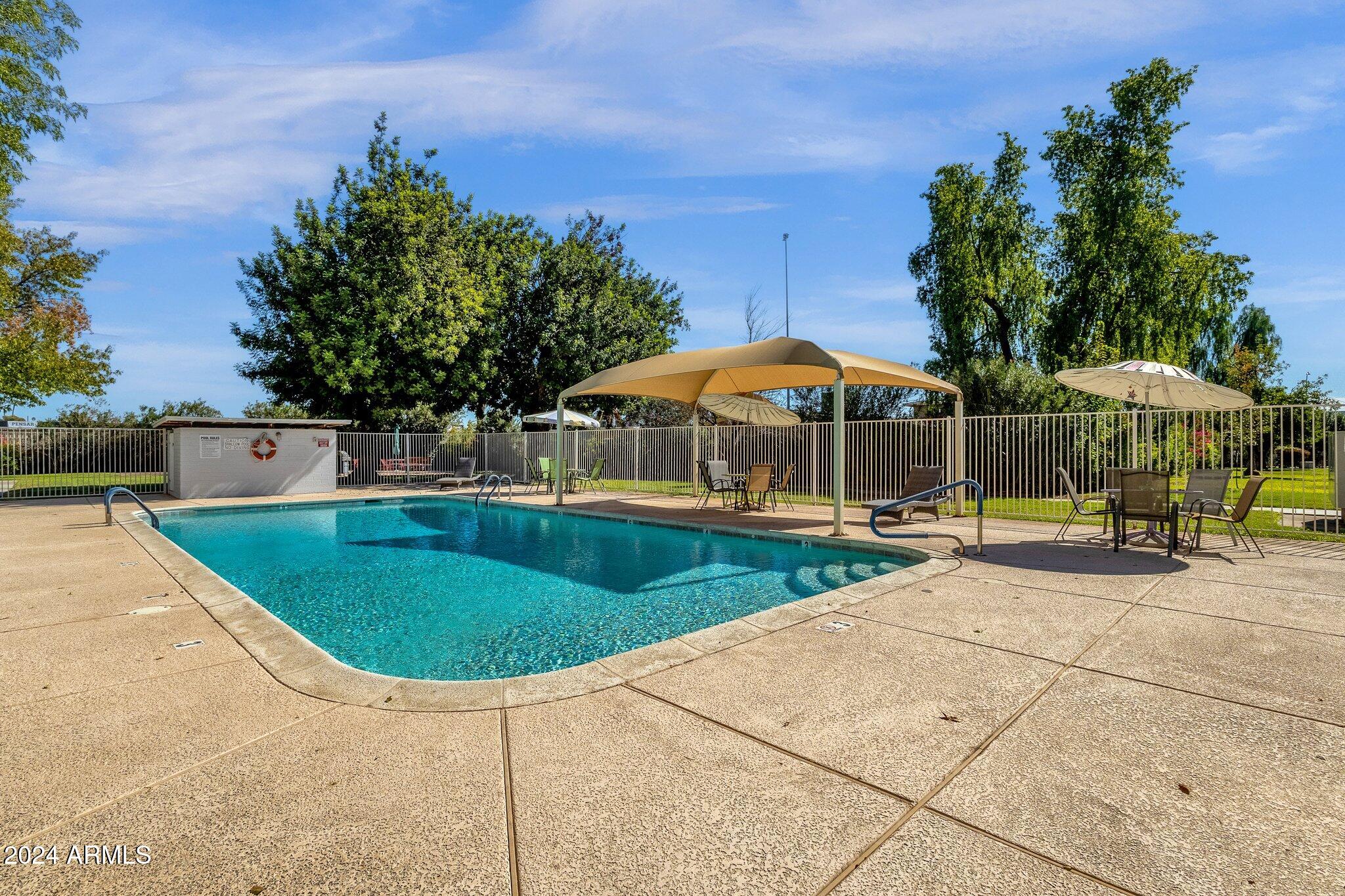 2534 W BERRIDGE Lane, 108