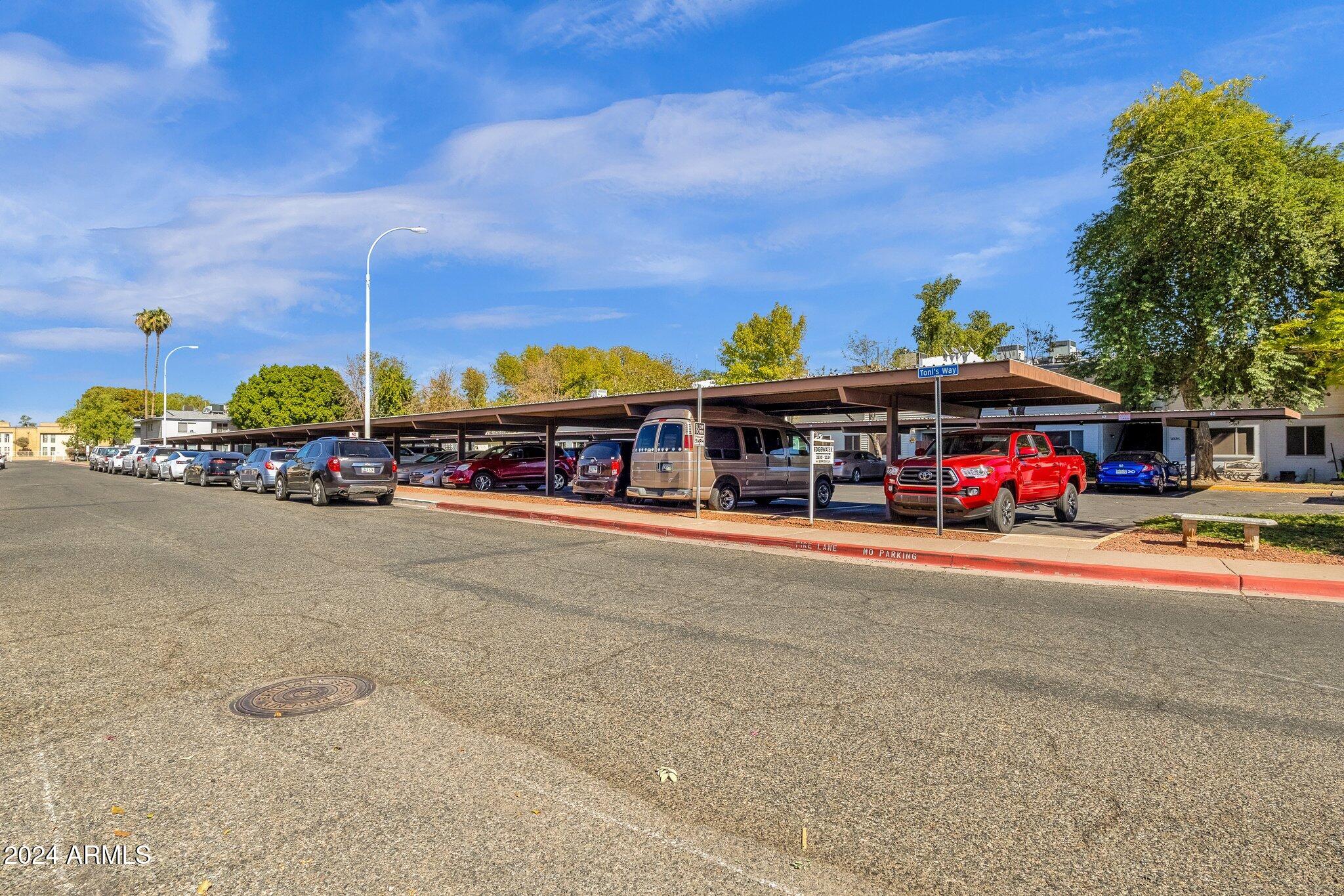 2534 W BERRIDGE Lane, 108