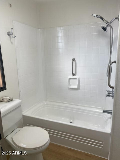 3104 E Broadway Road, 207