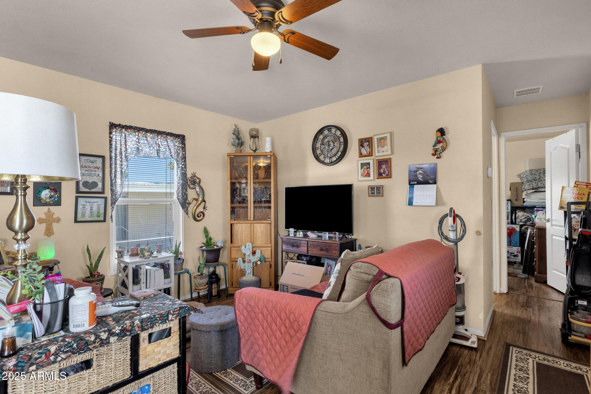 8421 E MAIN Street, 116