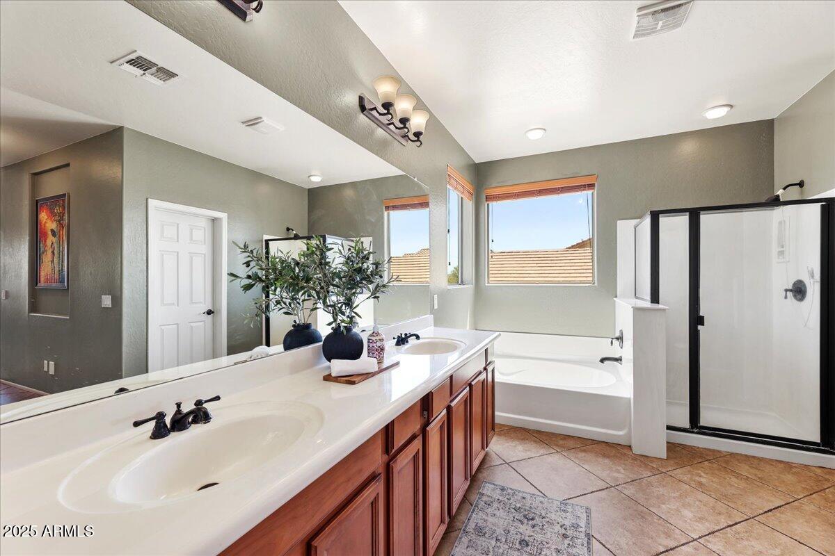 3126 E SILVERSMITH Trail