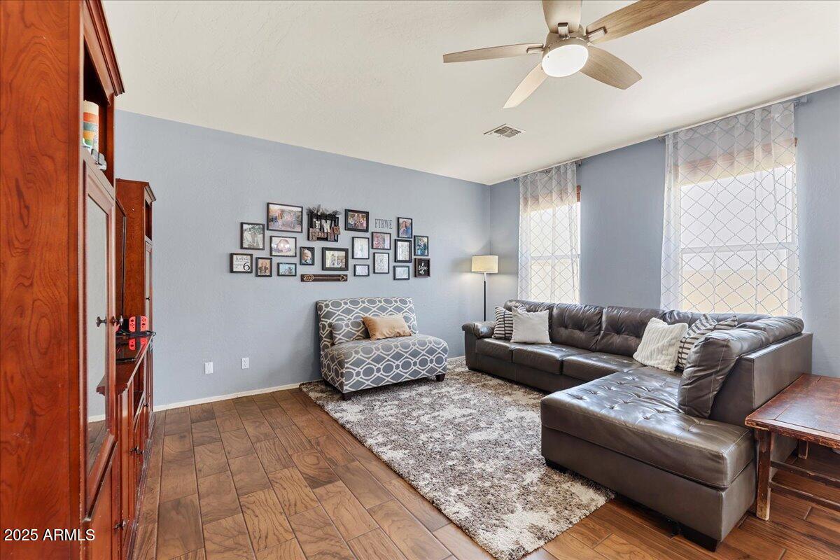 3126 E SILVERSMITH Trail