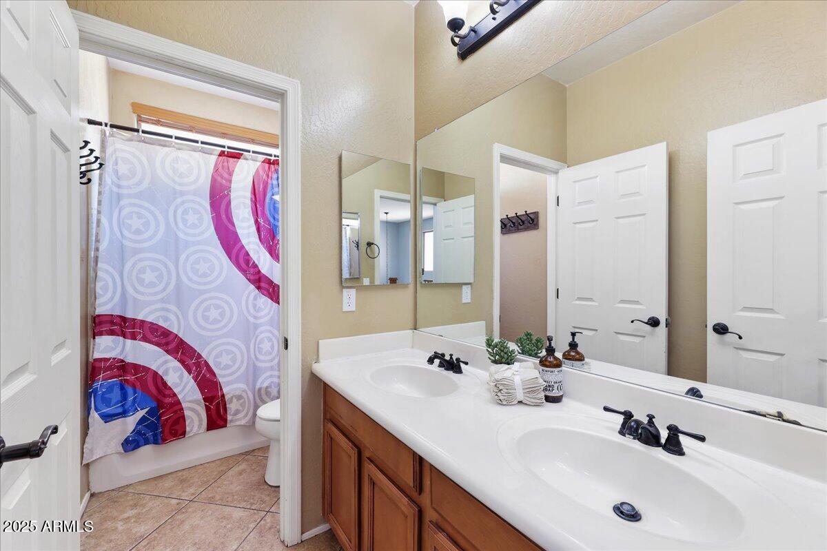 3126 E SILVERSMITH Trail