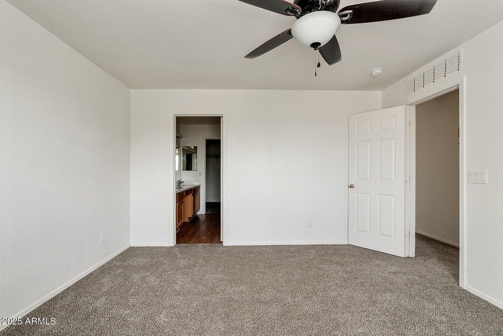 328 W SETTLERS Trail