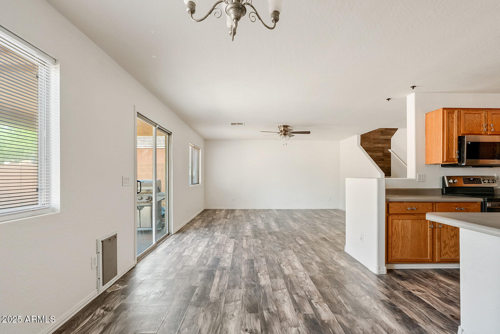 328 W SETTLERS Trail