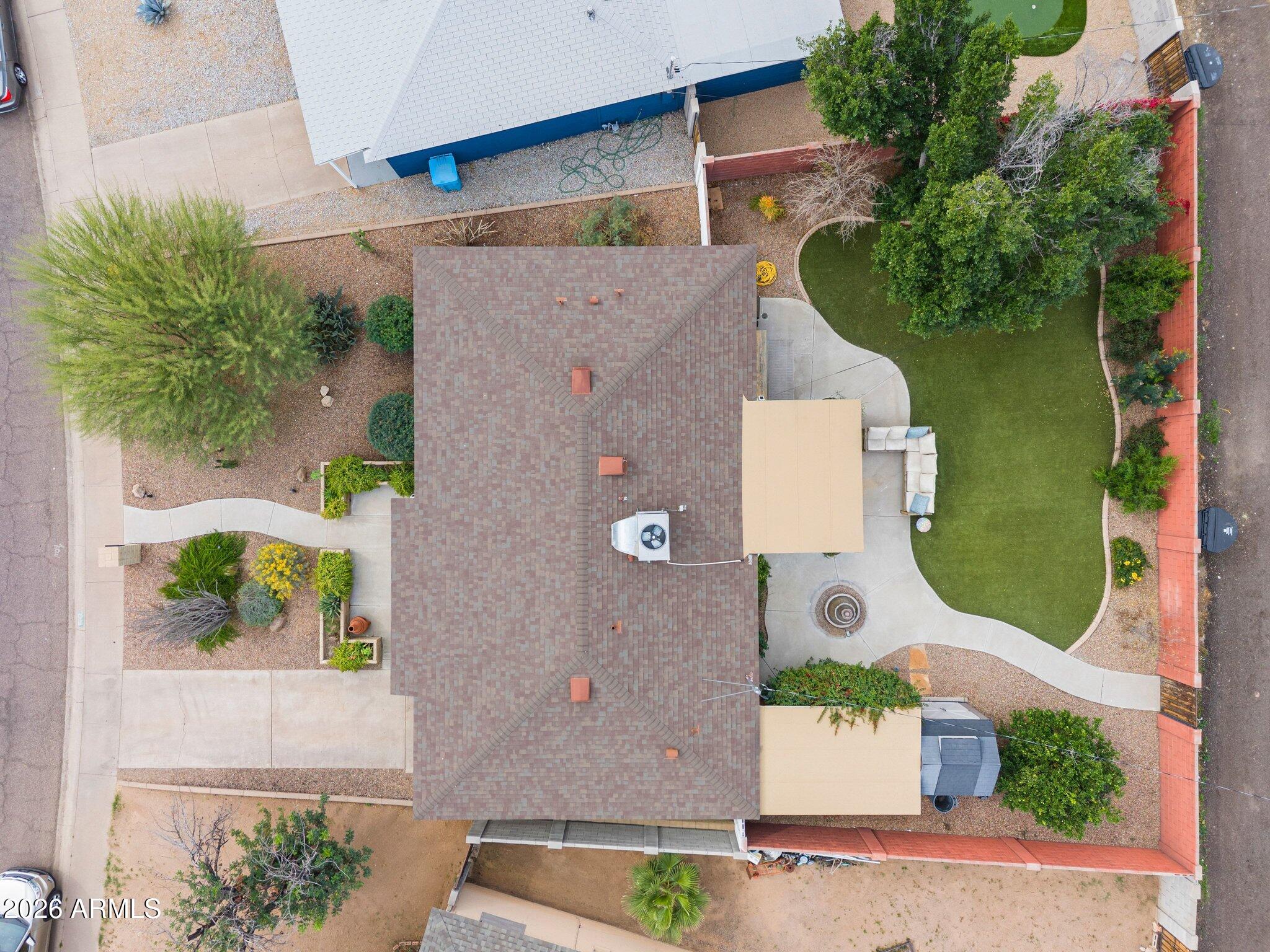 2314 W PINCHOT Avenue