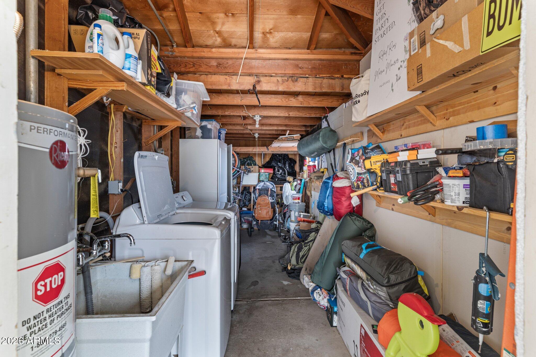 2314 W PINCHOT Avenue