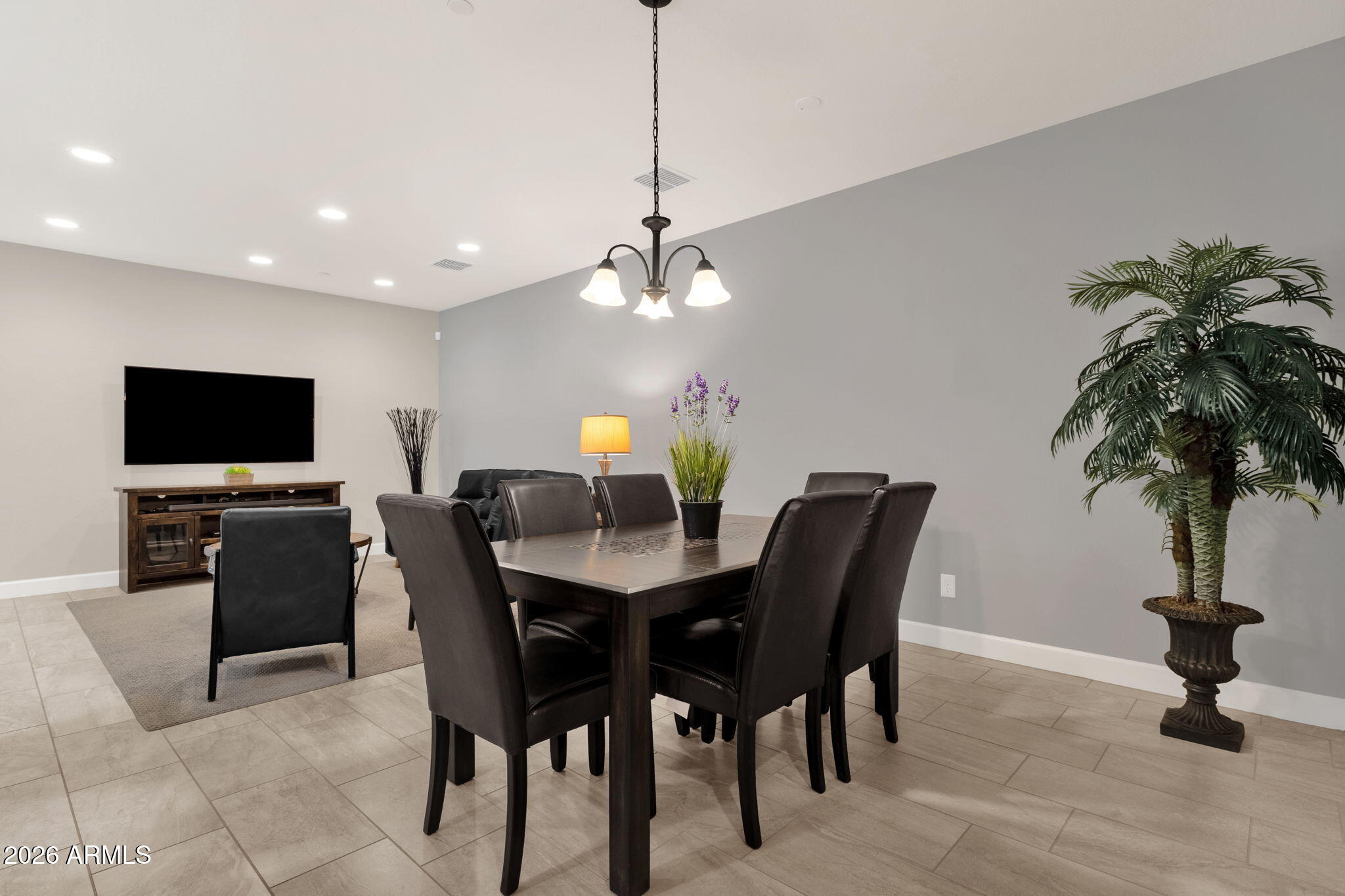 1250 N ABBEY Lane 124