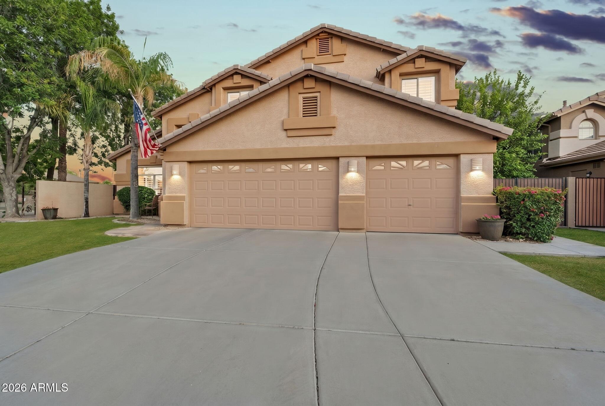 6977 W LONE CACTUS Drive